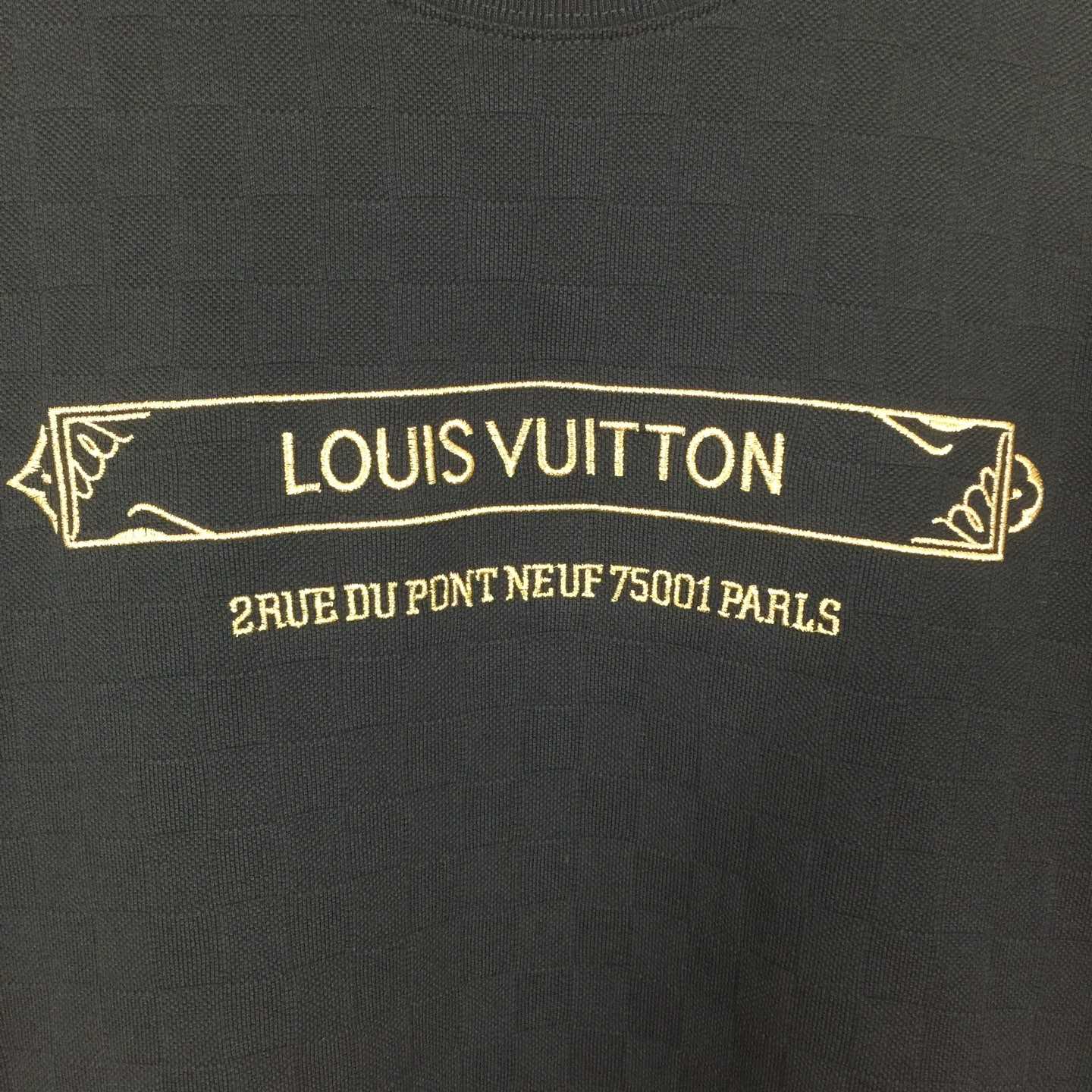 Louis Vuitton Embellished Damier Pique T-Shirt   1AHW20 - EUR FASHION