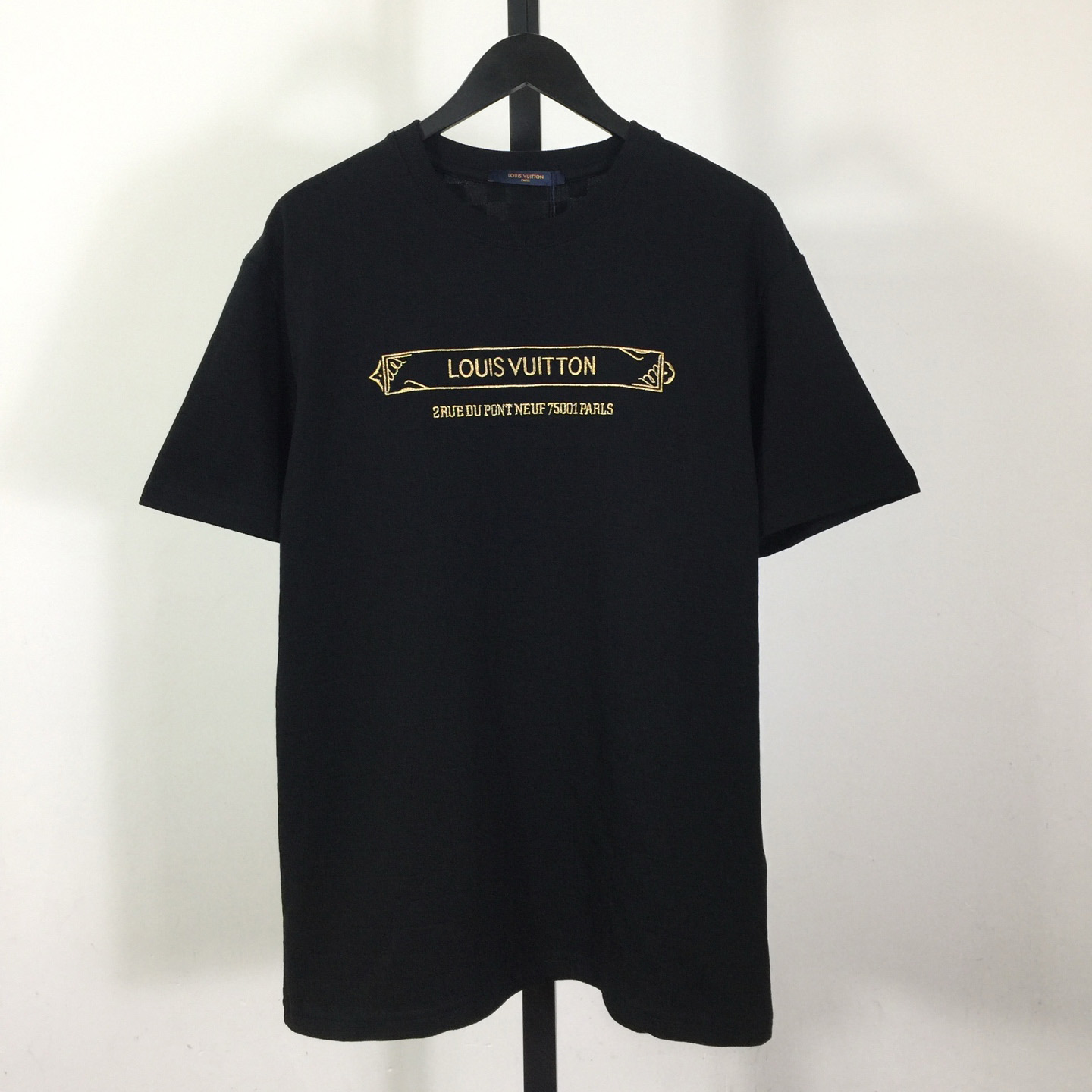Louis Vuitton Embellished Damier Pique T-Shirt   1AHW20 - EUR FASHION