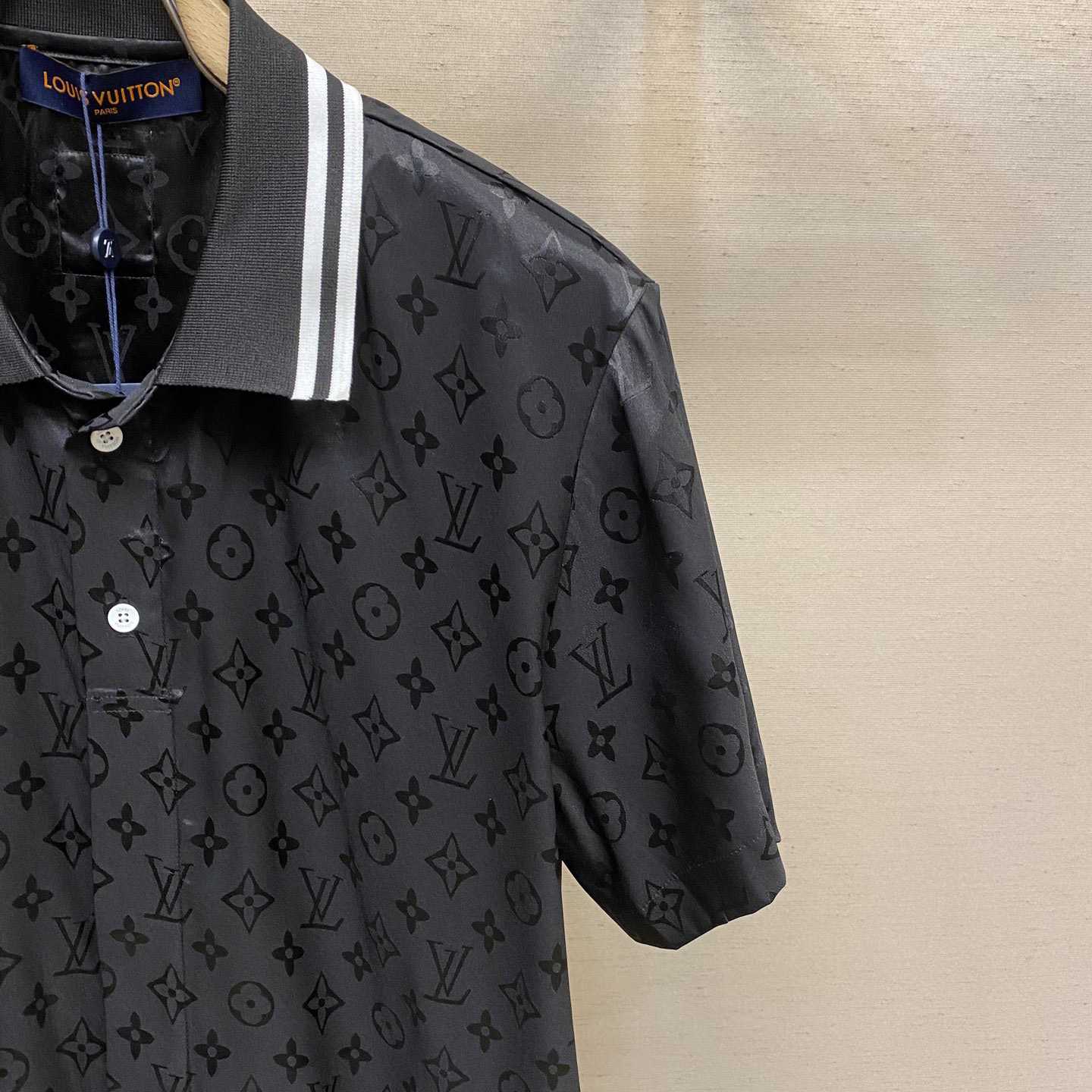 Louis Vuitton Monogram Moire Jacquard Short-Sleeved Silk Shirt   1AGTP7 - EUR FASHION