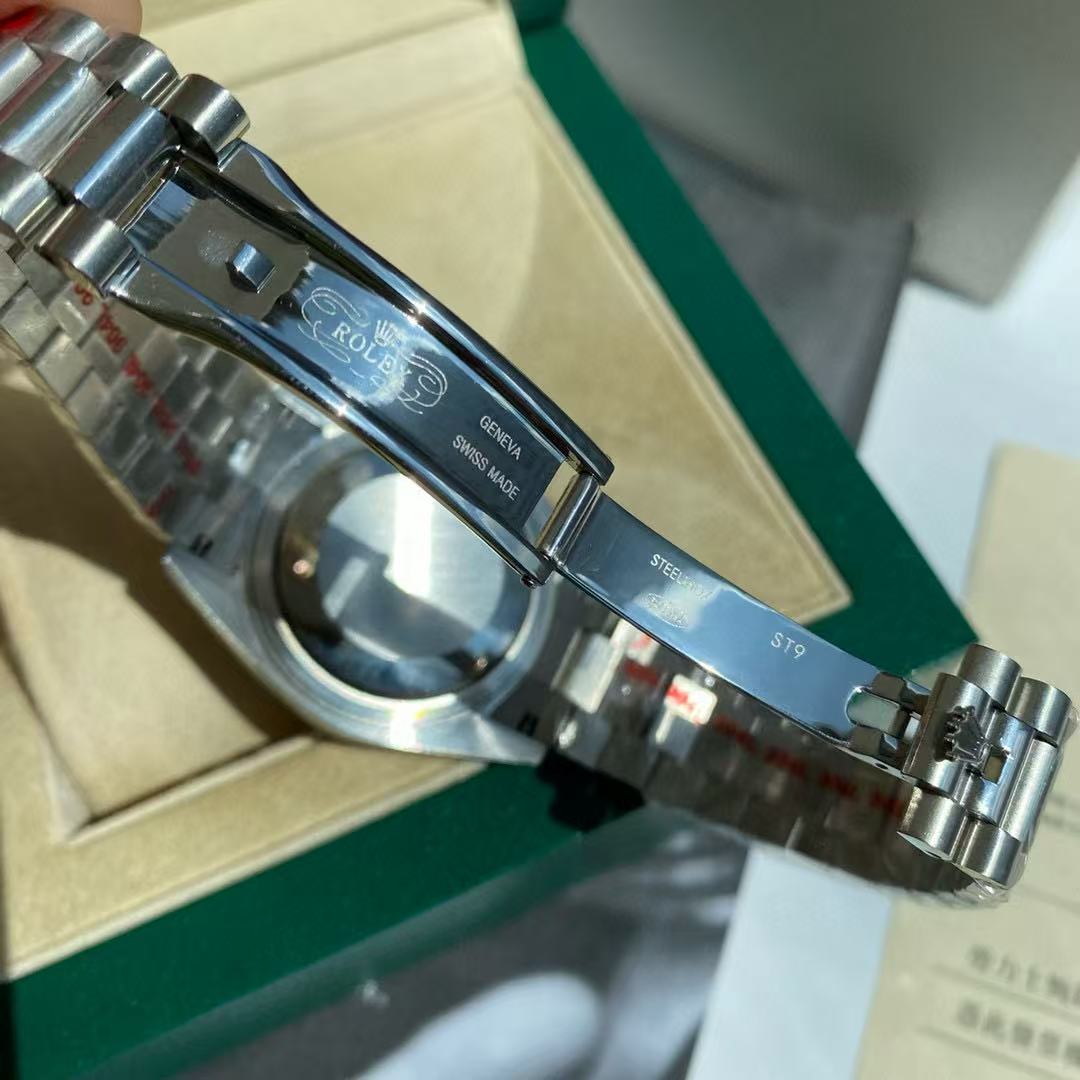 Rolex Day Date Watch - EUR FASHION