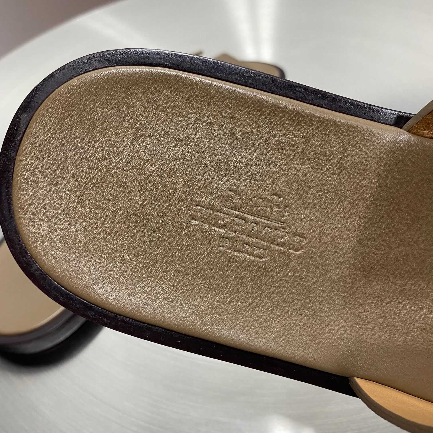 Hermes Izmir Sandal - EUR FASHION