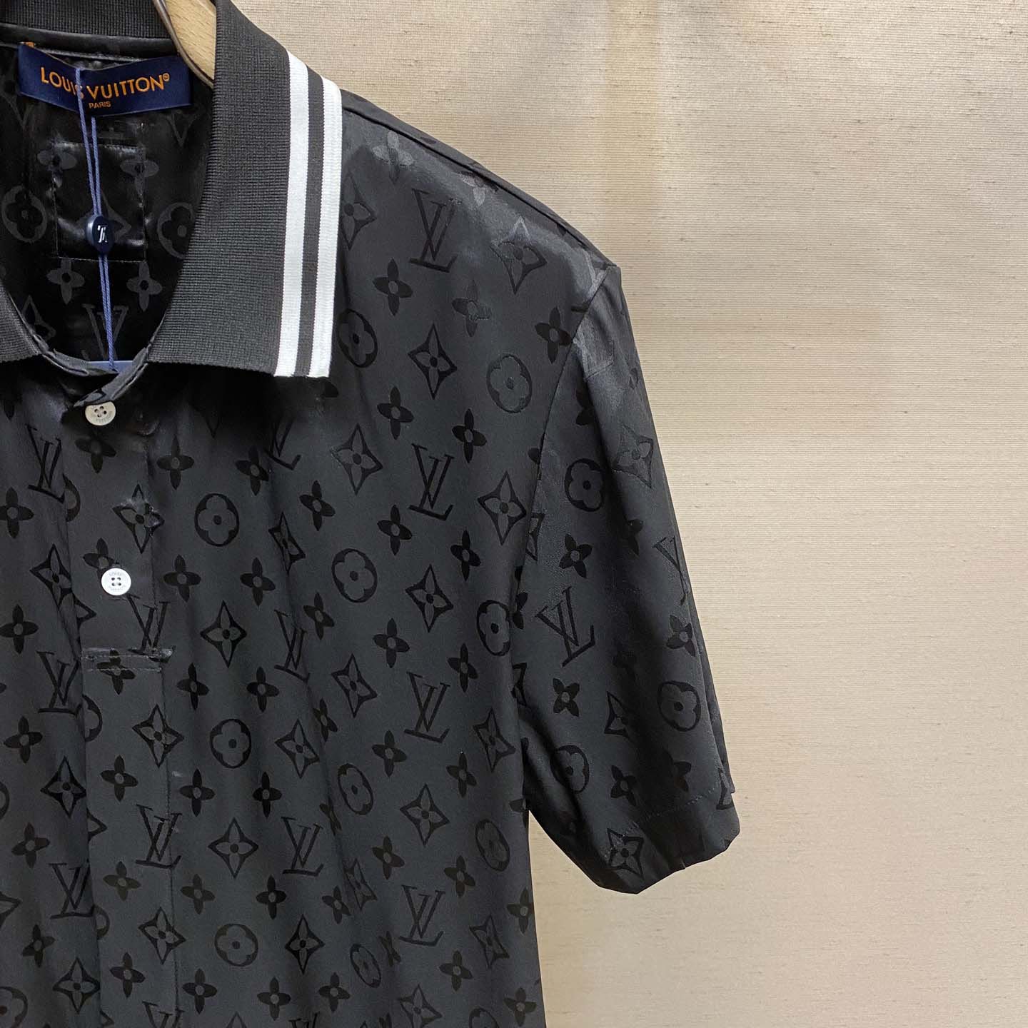 Louis Vuitton Monogram Moire Jacquard Short-Sleeved Silk Shirt   1AGTP1 - EUR FASHION