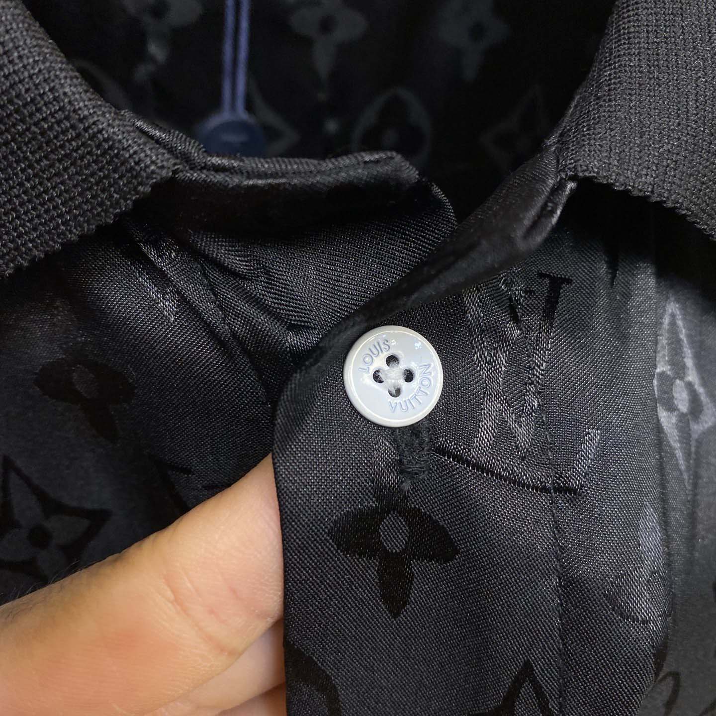 Louis Vuitton Monogram Moire Jacquard Short-Sleeved Silk Shirt   1AGTP1 - EUR FASHION