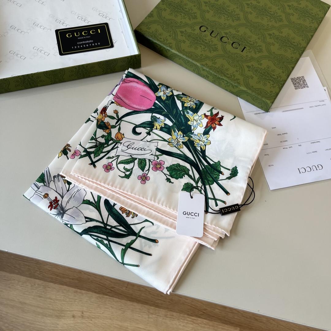 Gucci Printed Silk Twill Carré - EUR FASHION