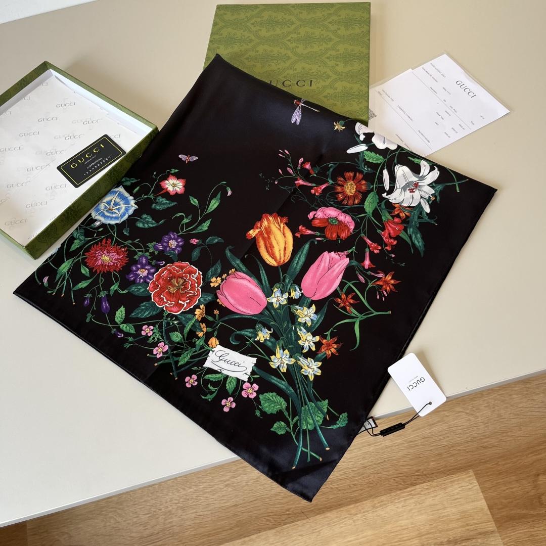 Gucci Printed Silk Twill Carré - EUR FASHION