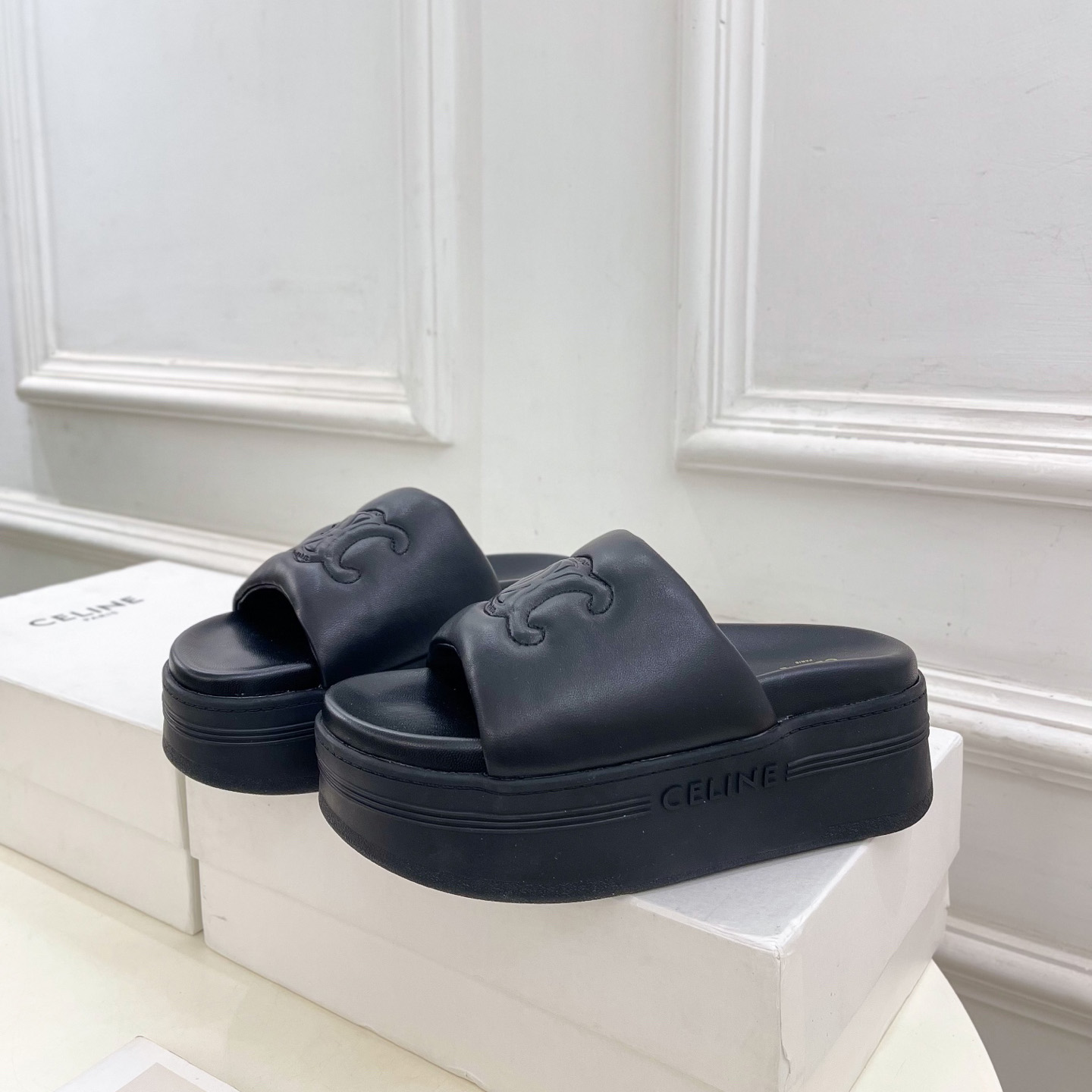 Celine Block Slide With Triomphe In Lambskin - EUR FASHION