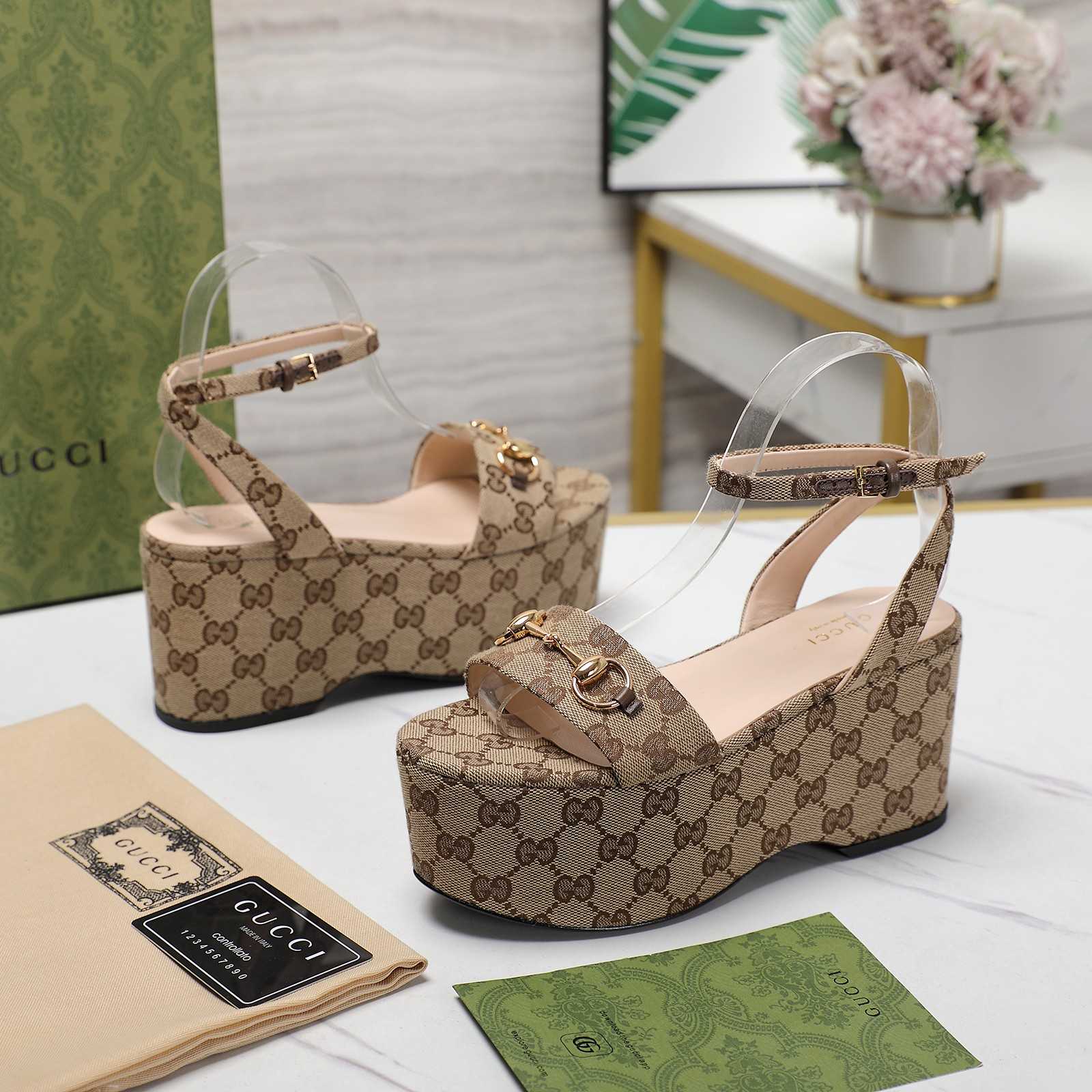 Gucci Women's Horsebit flatform Sandal - EUR FASHION