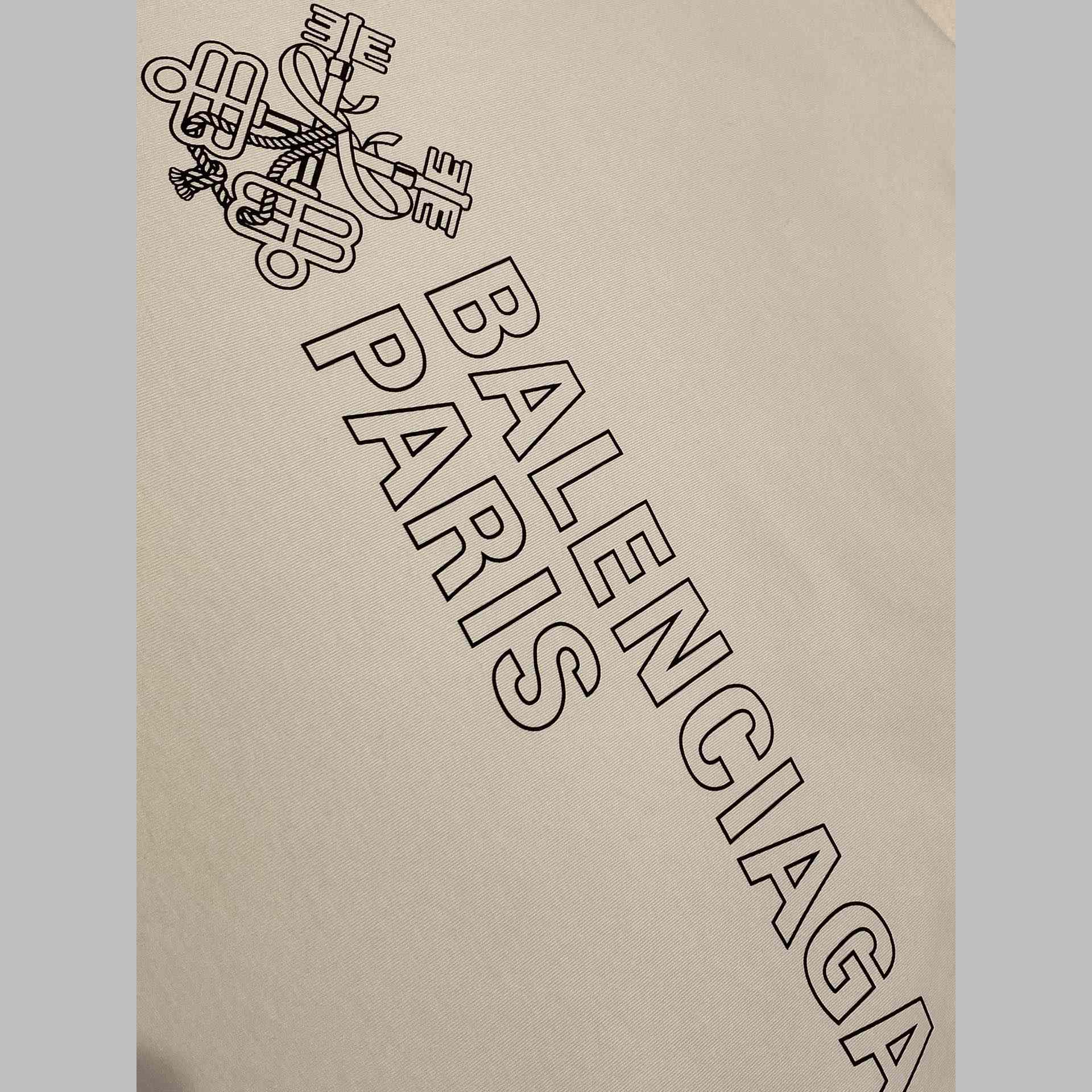 Balenciaga Men's White Oversized Key Crest T-Shirt - EUR FASHION