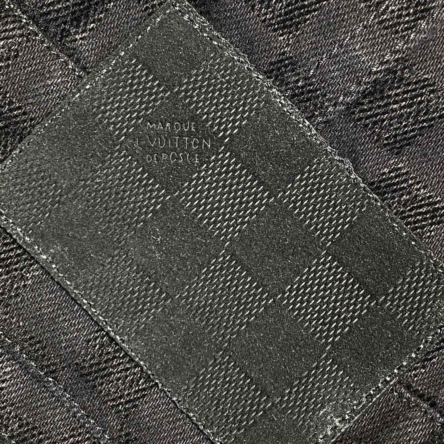 Louis Vuitton Flocked Damier Denim Trucker Jacket   1AHBDV - EUR FASHION
