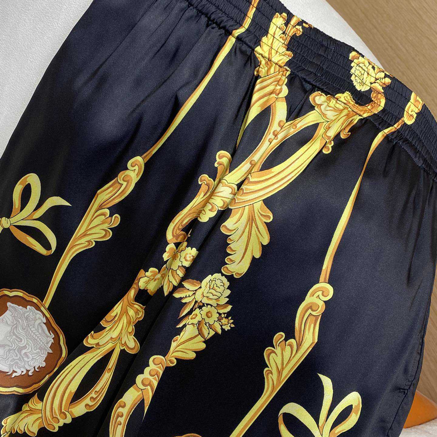 Versace Cameo Silk Shirt And Short - EUR FASHION