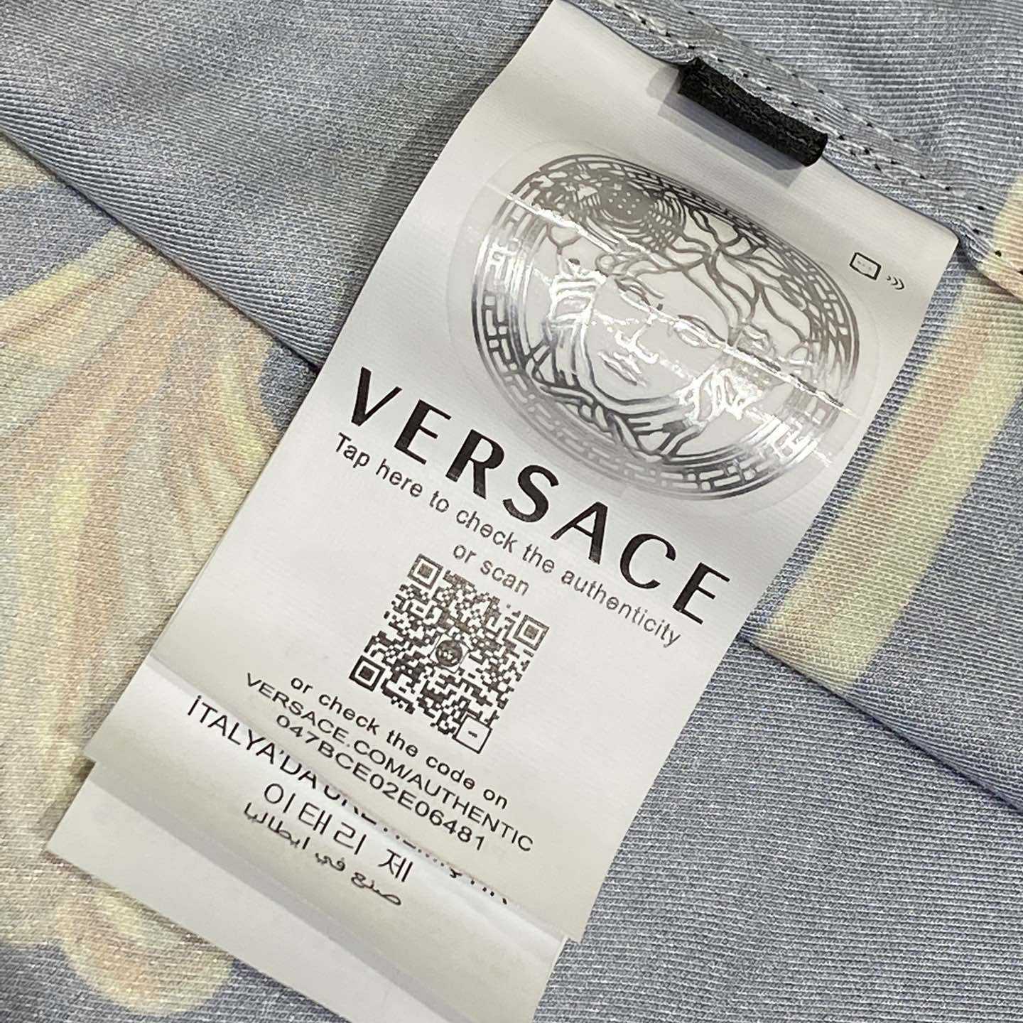 Versace Cameo Silk Shirt And Short - EUR FASHION