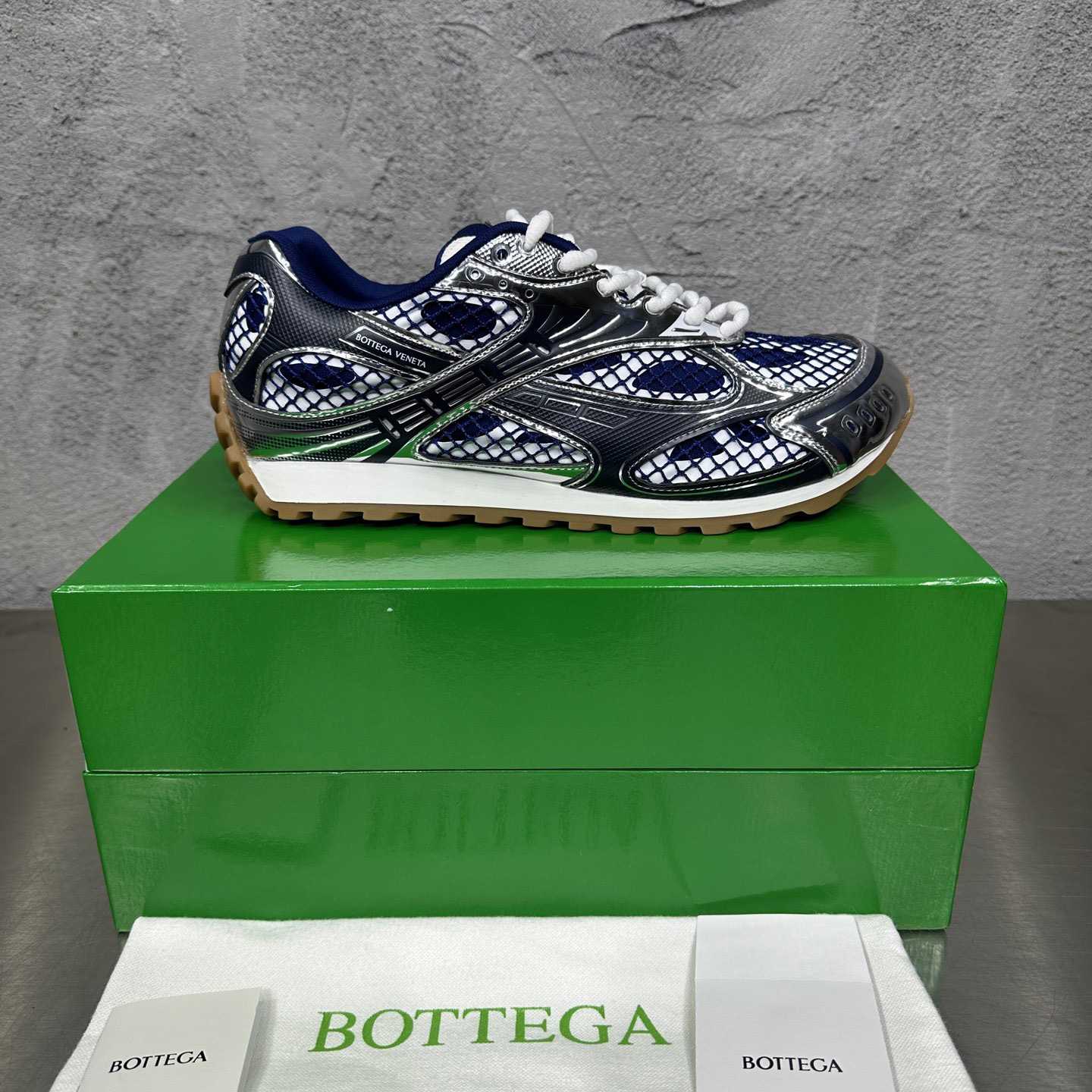 Bottega Veneta Orbit Sneaker  - EUR FASHION