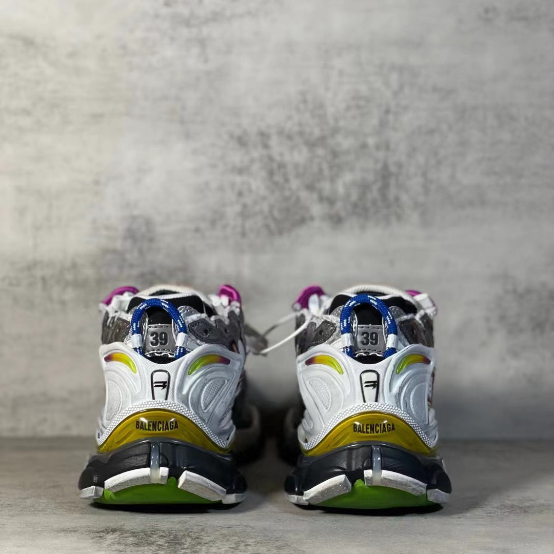 Balenciaga Runner Sneakers - EUR FASHION