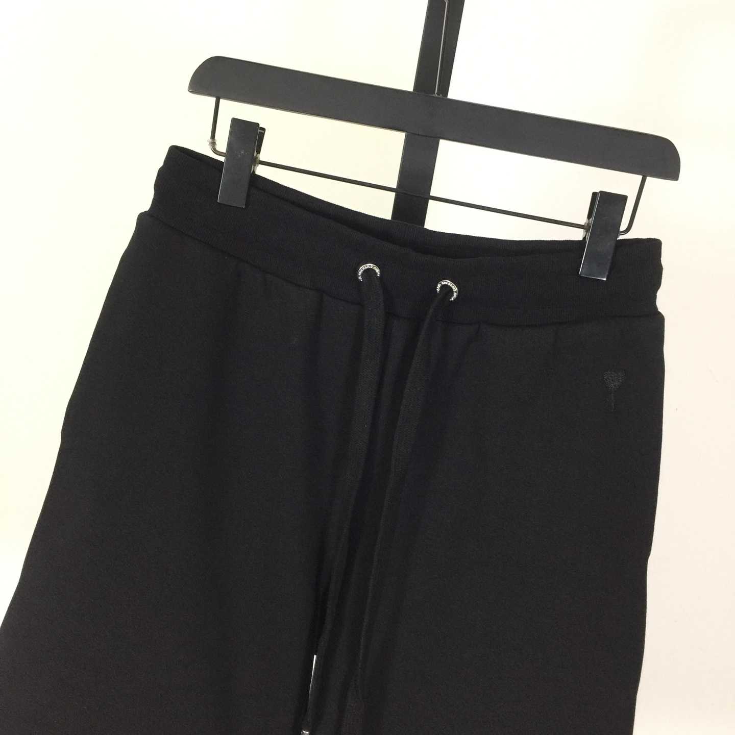 Ami De Embroidered Shorts - EUR FASHION
