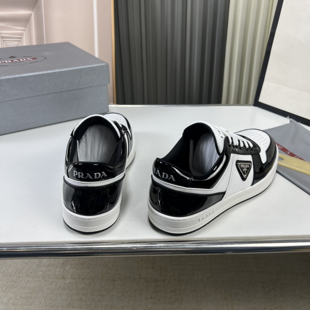 Prada Downtown triangle-logo Sneakers - EUR FASHION