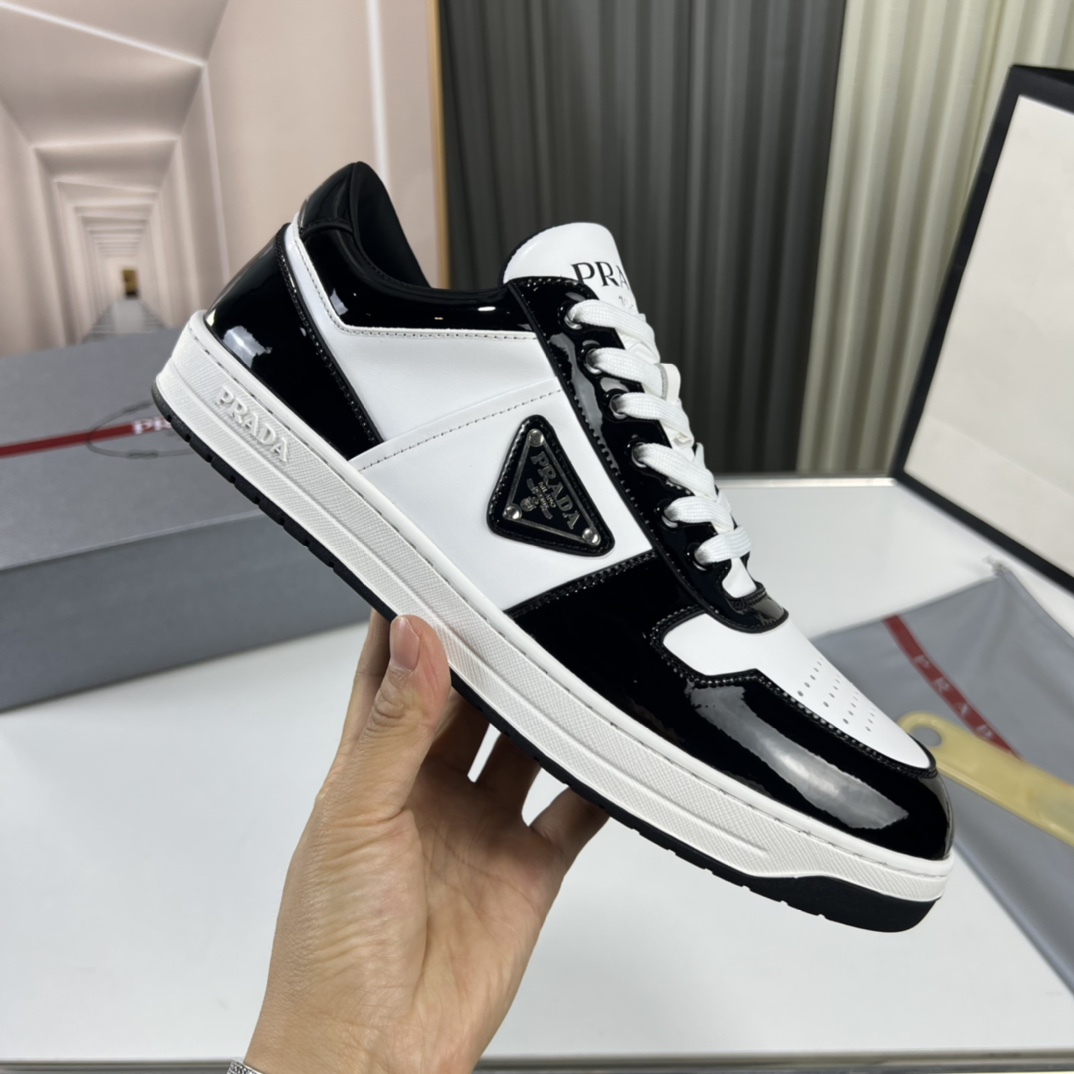 Prada Downtown triangle-logo Sneakers - EUR FASHION
