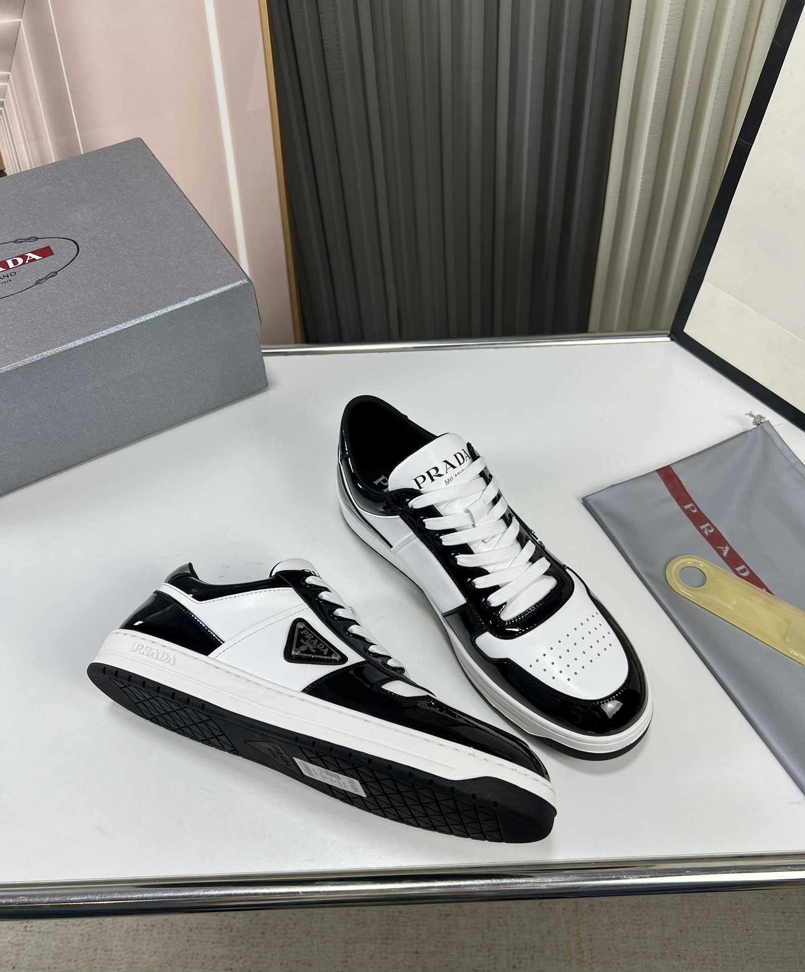 Prada Downtown triangle-logo Sneakers - EUR FASHION