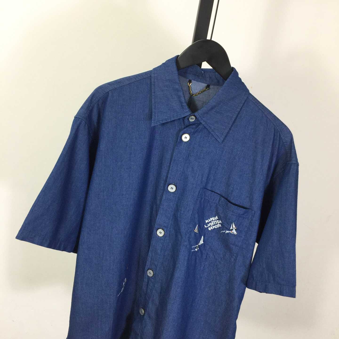 Louis Vuitton Embroidered Chambray Short-Sleeved Shirt   1AHVVX - EUR FASHION