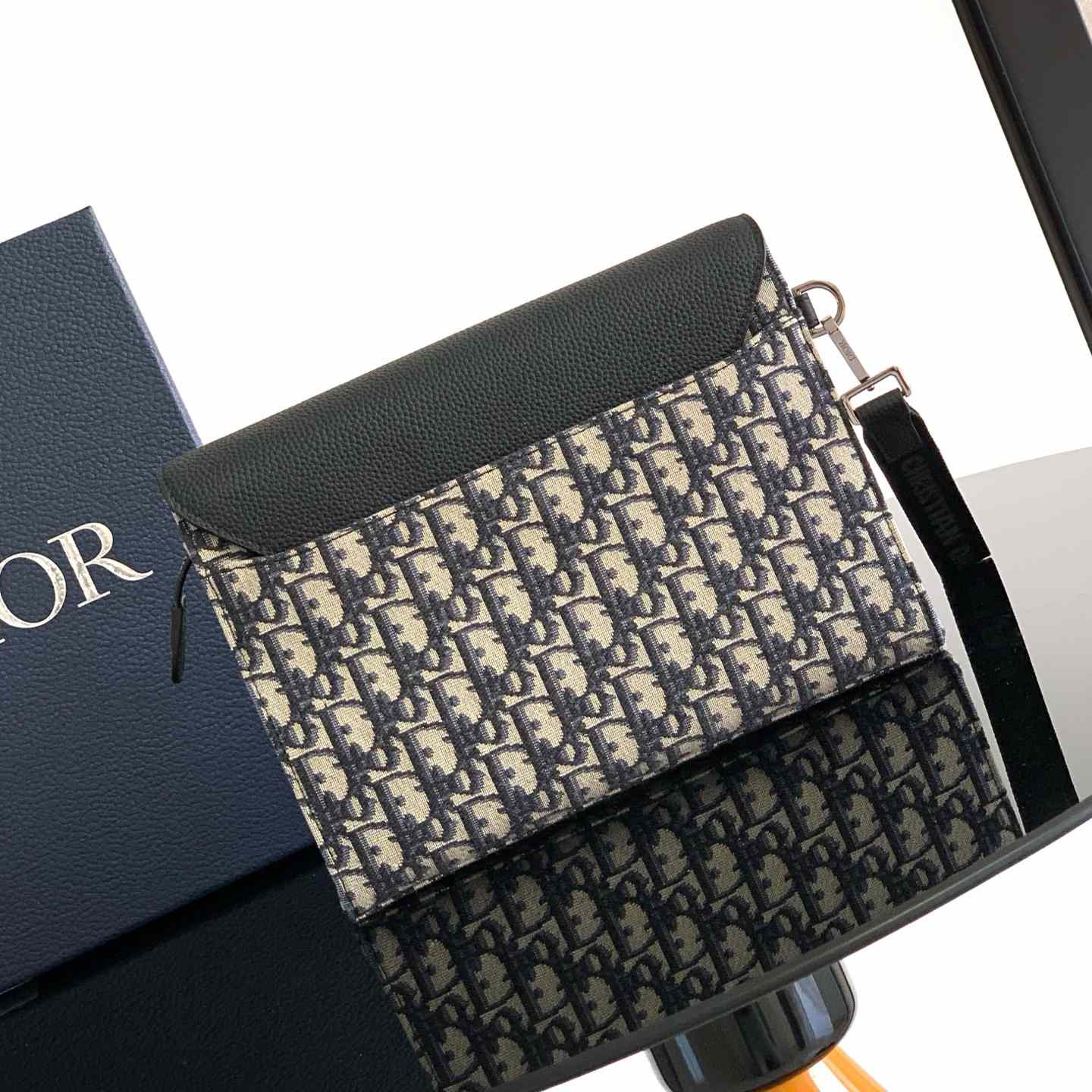 Dior Saddle A5 Triangle Pouch  - EUR FASHION