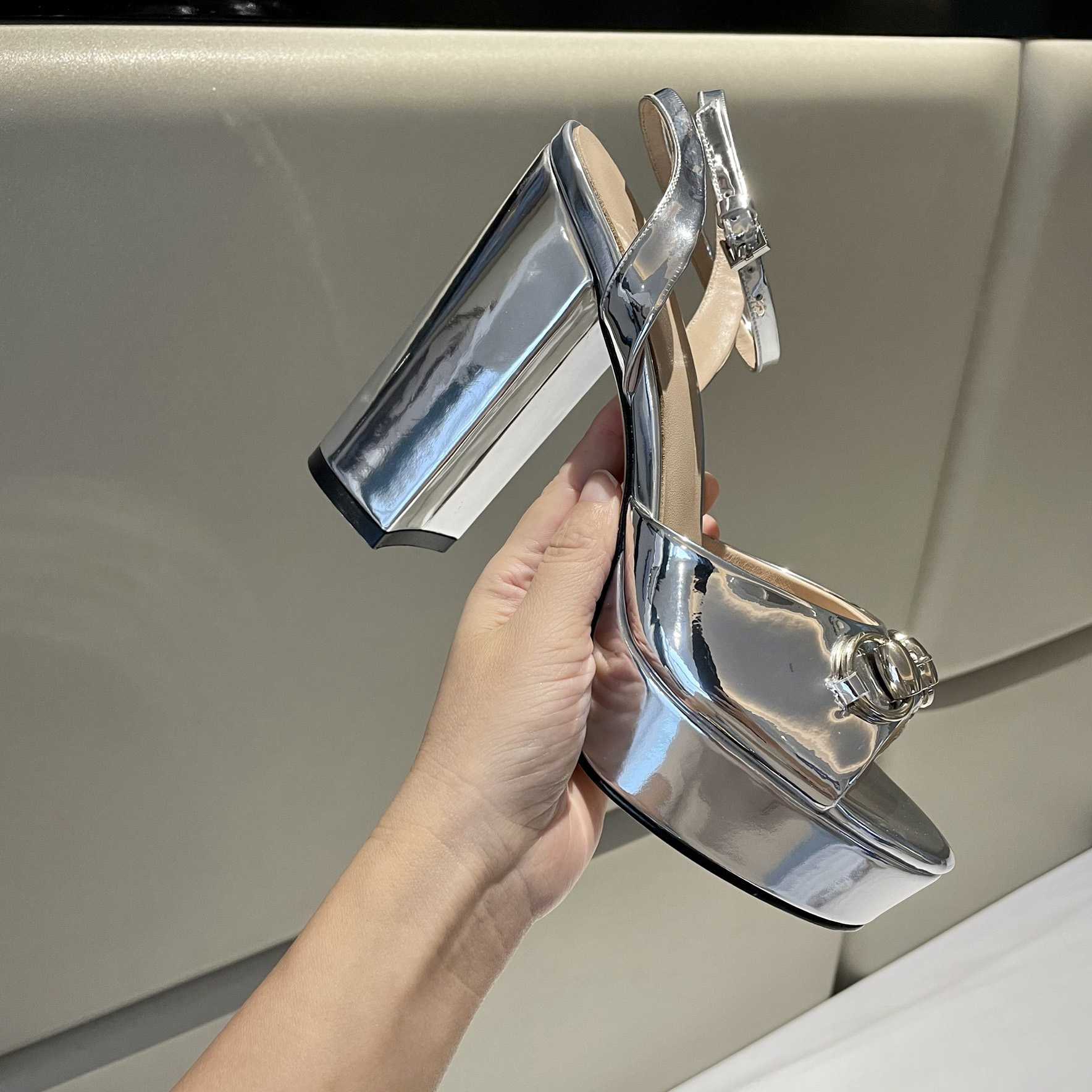 Gucci Silver Leather Sandals    11cm - EUR FASHION