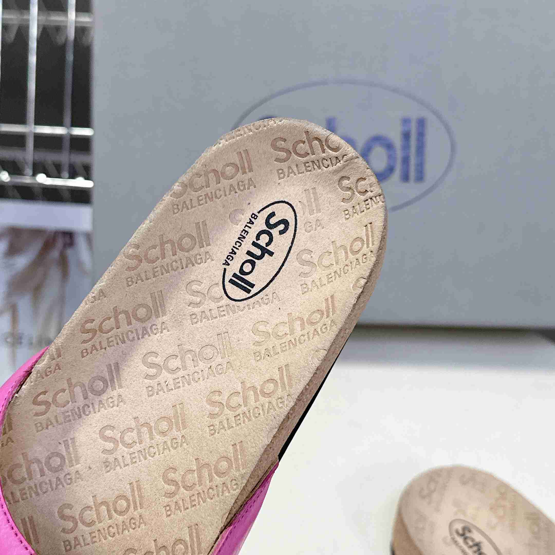Balenciaga Scholl Flat Sandal In Glossy Pink - EUR FASHION