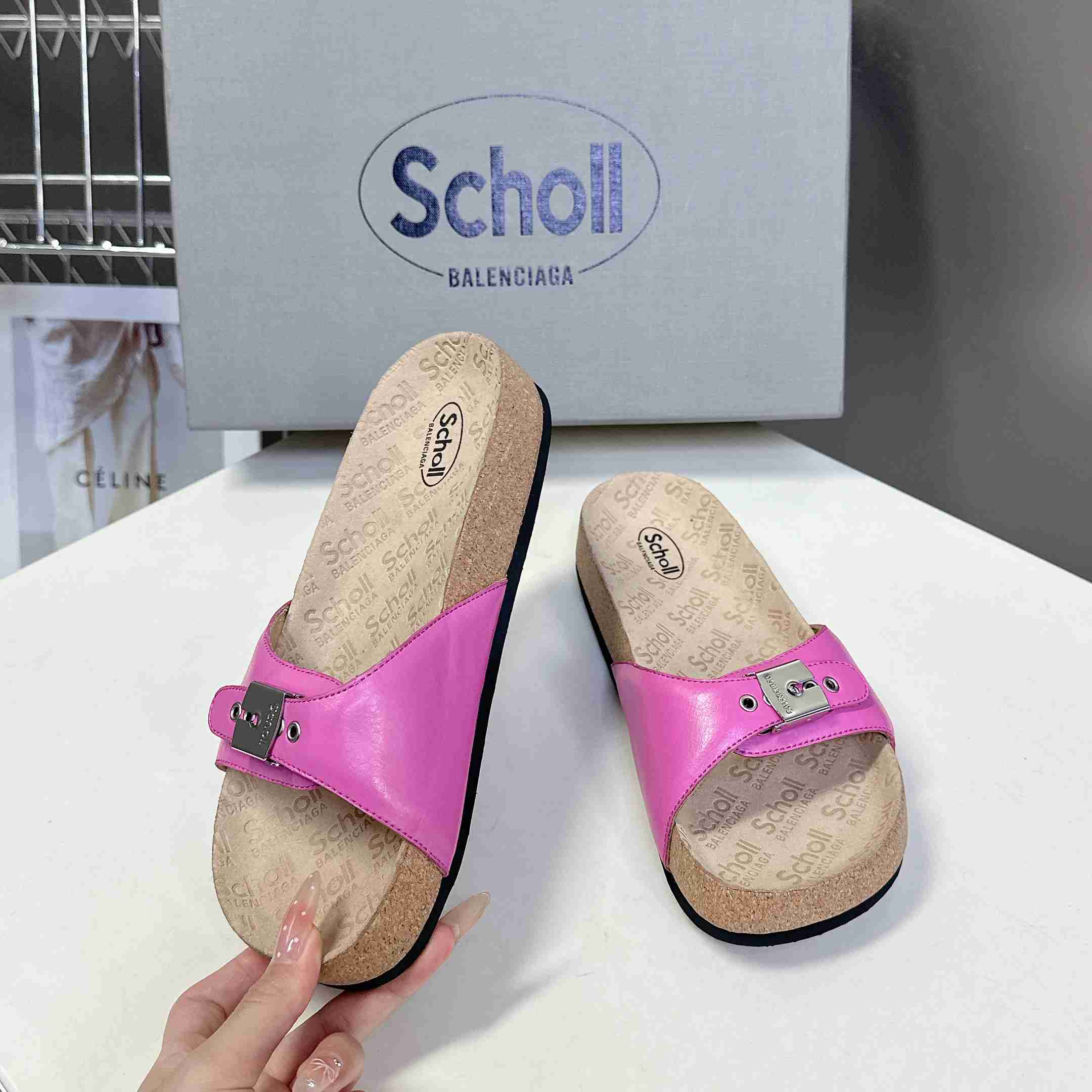 Balenciaga Scholl Flat Sandal In Glossy Pink - EUR FASHION