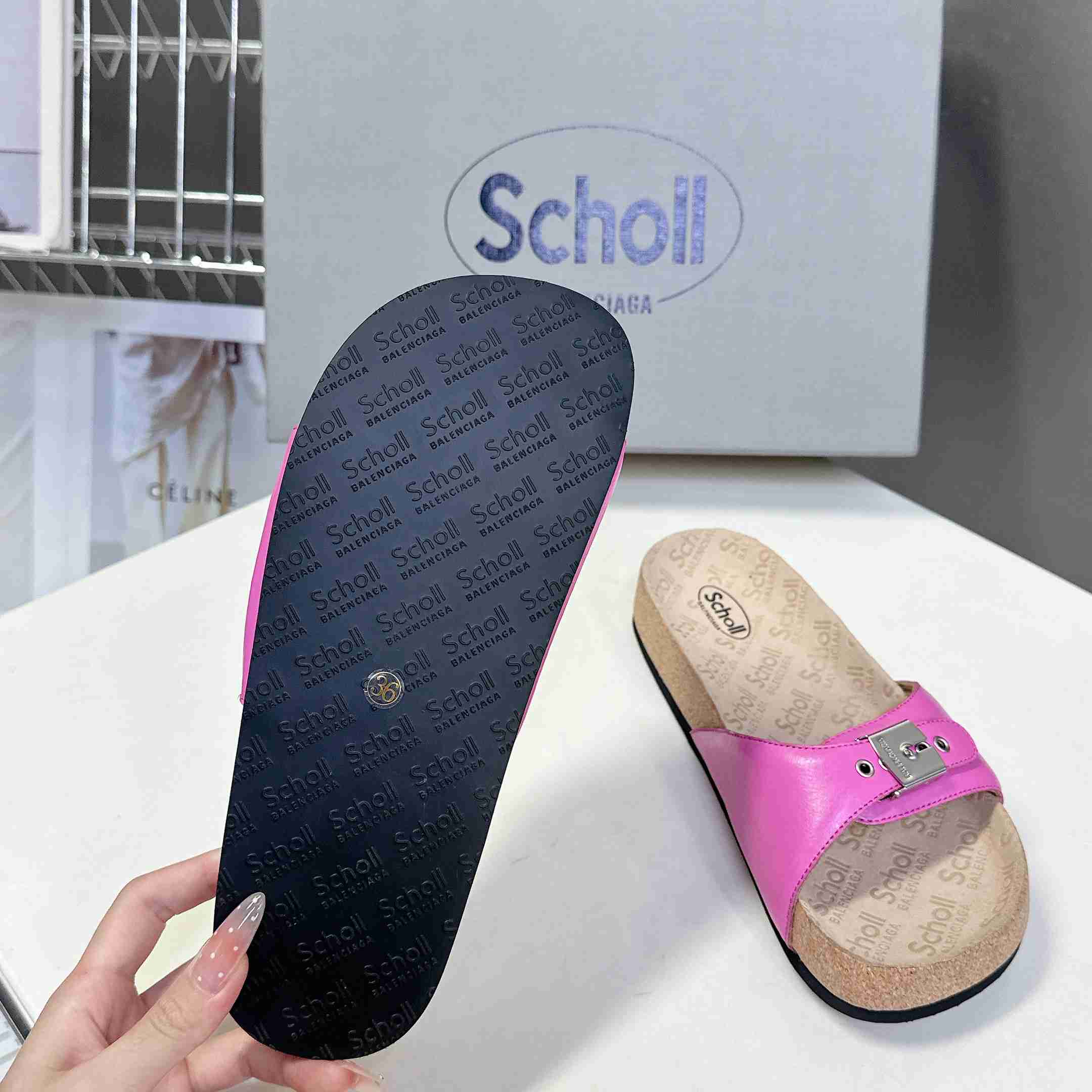 Balenciaga Scholl Flat Sandal In Glossy Pink - EUR FASHION