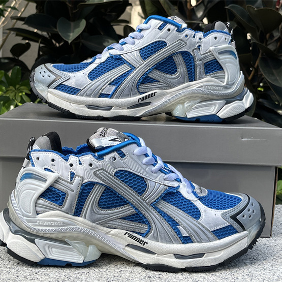 Balenciaga Runner Sneaker - EUR FASHION