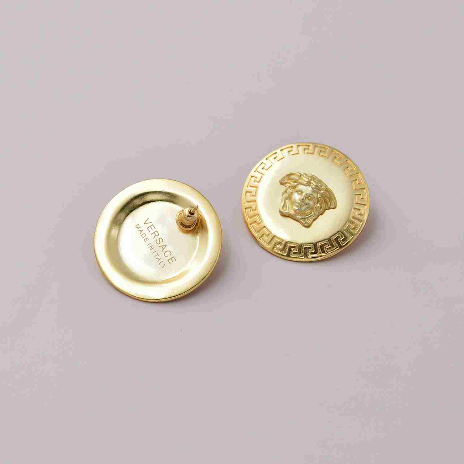Versace Medusa Earrings - EUR FASHION
