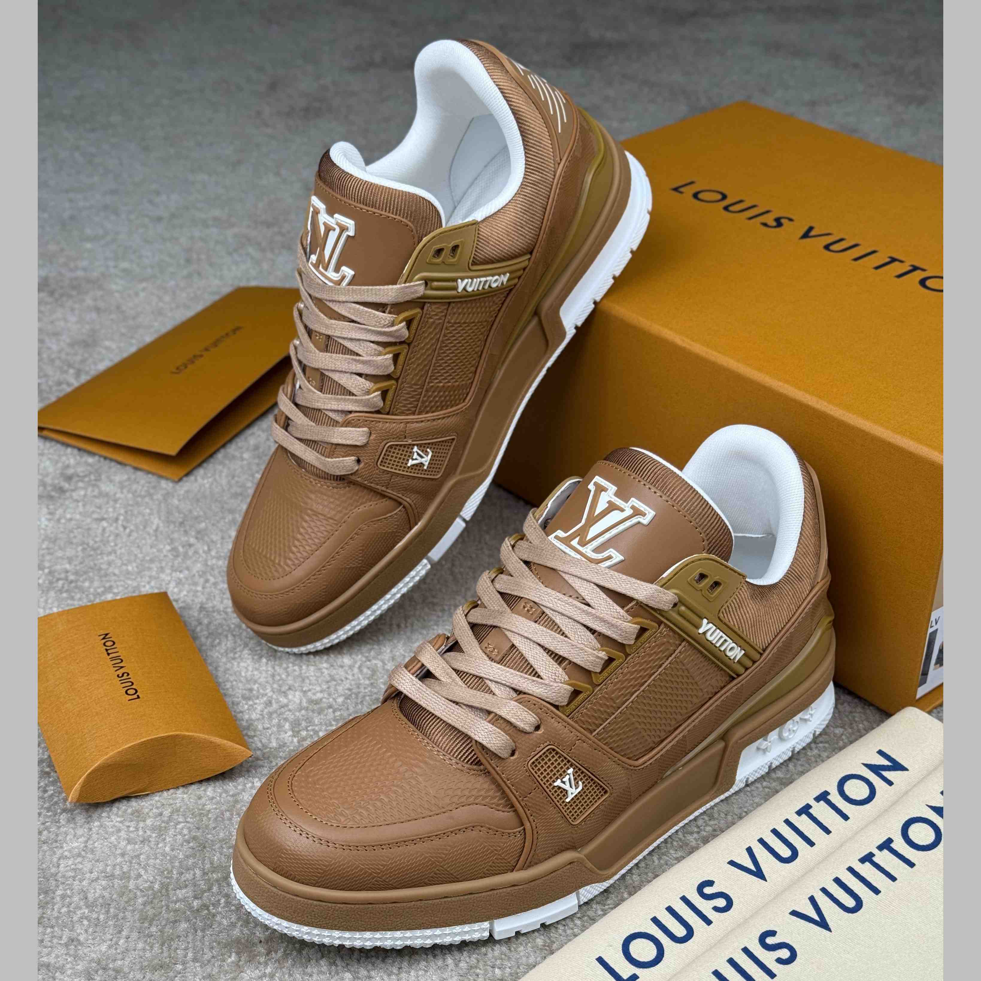 Louis Vuitton LV Trainer Sneaker   1AHTTO - EUR FASHION