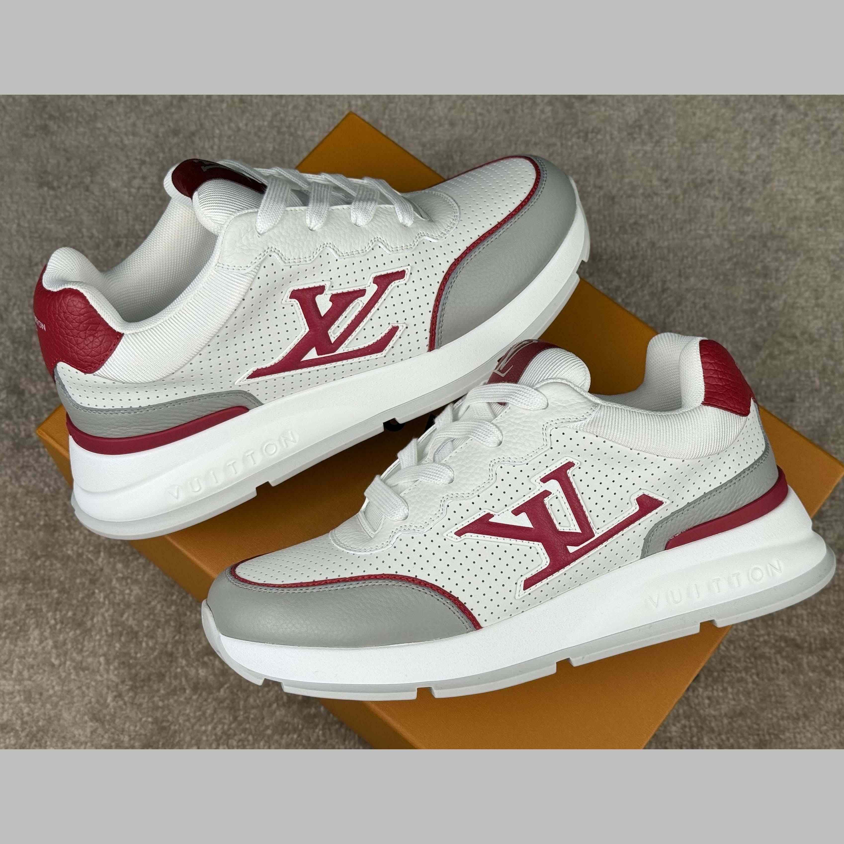 Louis Vuitton LV Classic Sneaker    - EUR FASHION