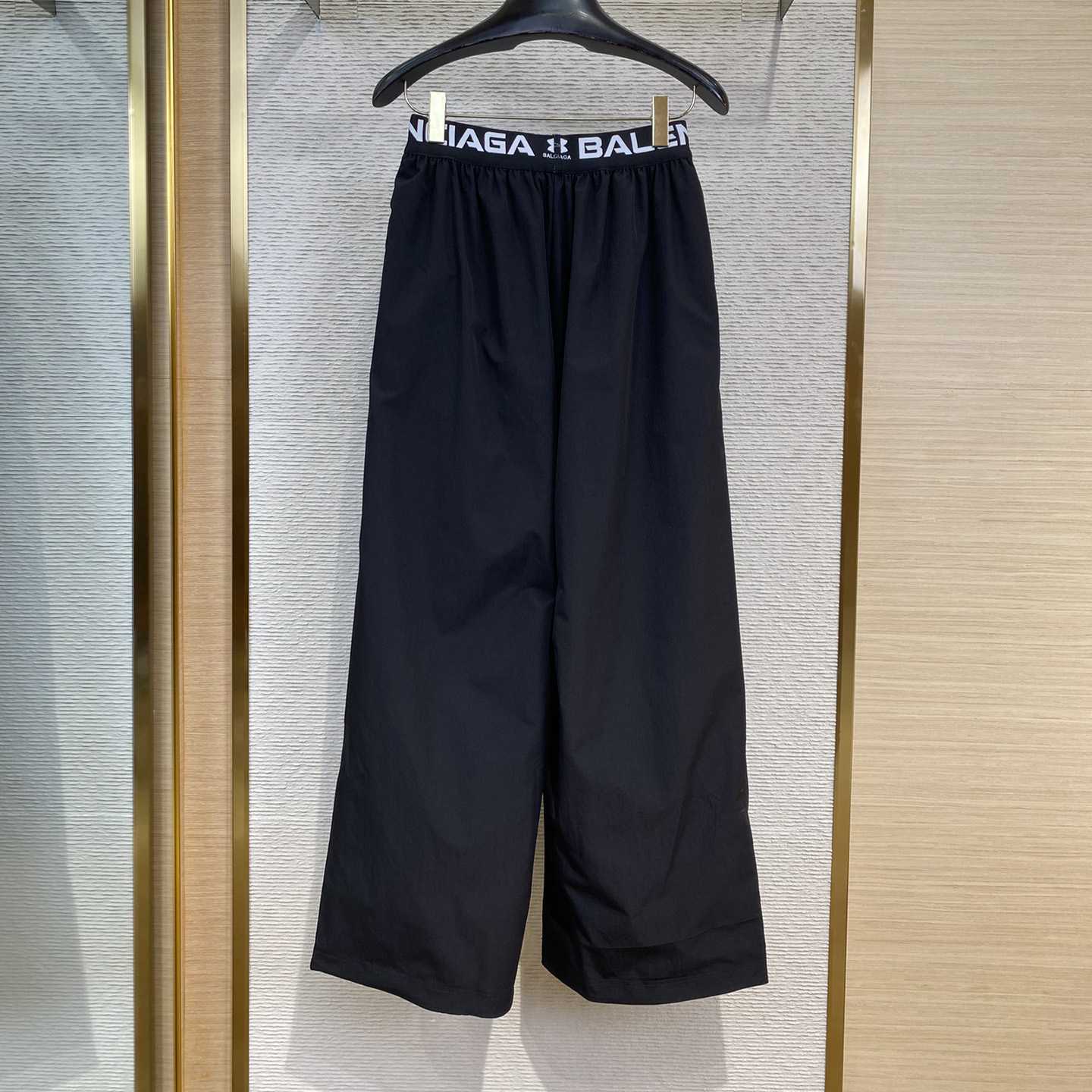 Balenciaga Men's Under Armour® Reversible Layered Tracksuit Pants In Black - EUR FASHION