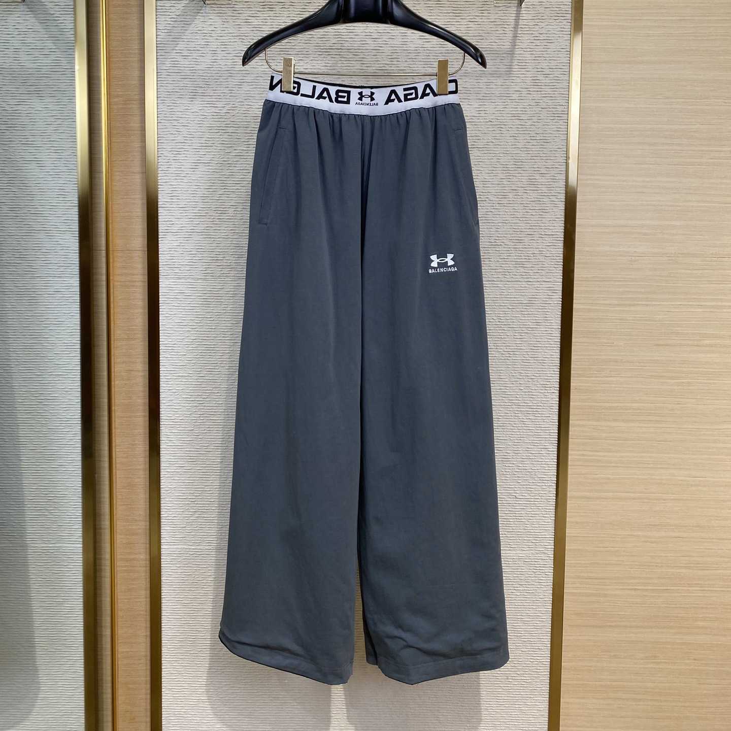 Balenciaga Men's Under Armour® Reversible Layered Tracksuit Pants In Black - EUR FASHION