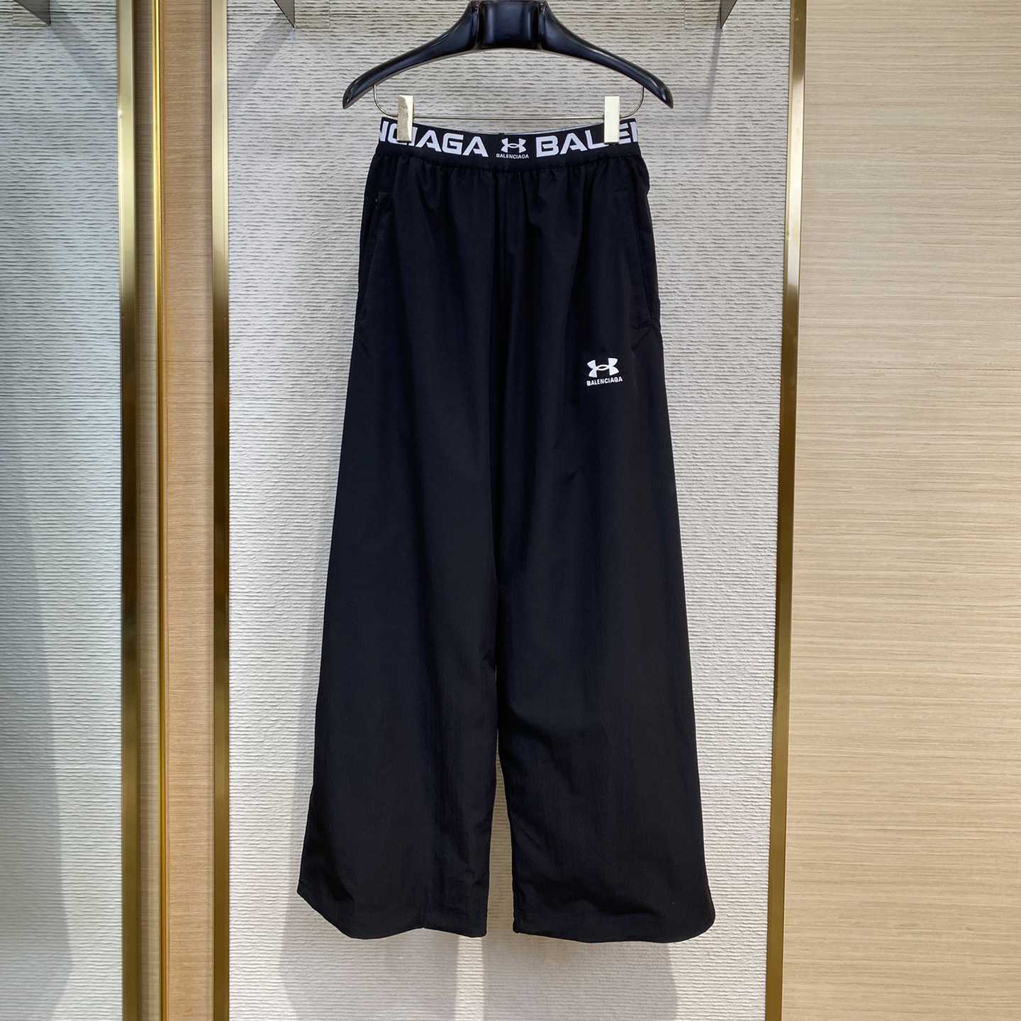 Balenciaga Men's Under Armour® Reversible Layered Tracksuit Pants In Black - EUR FASHION