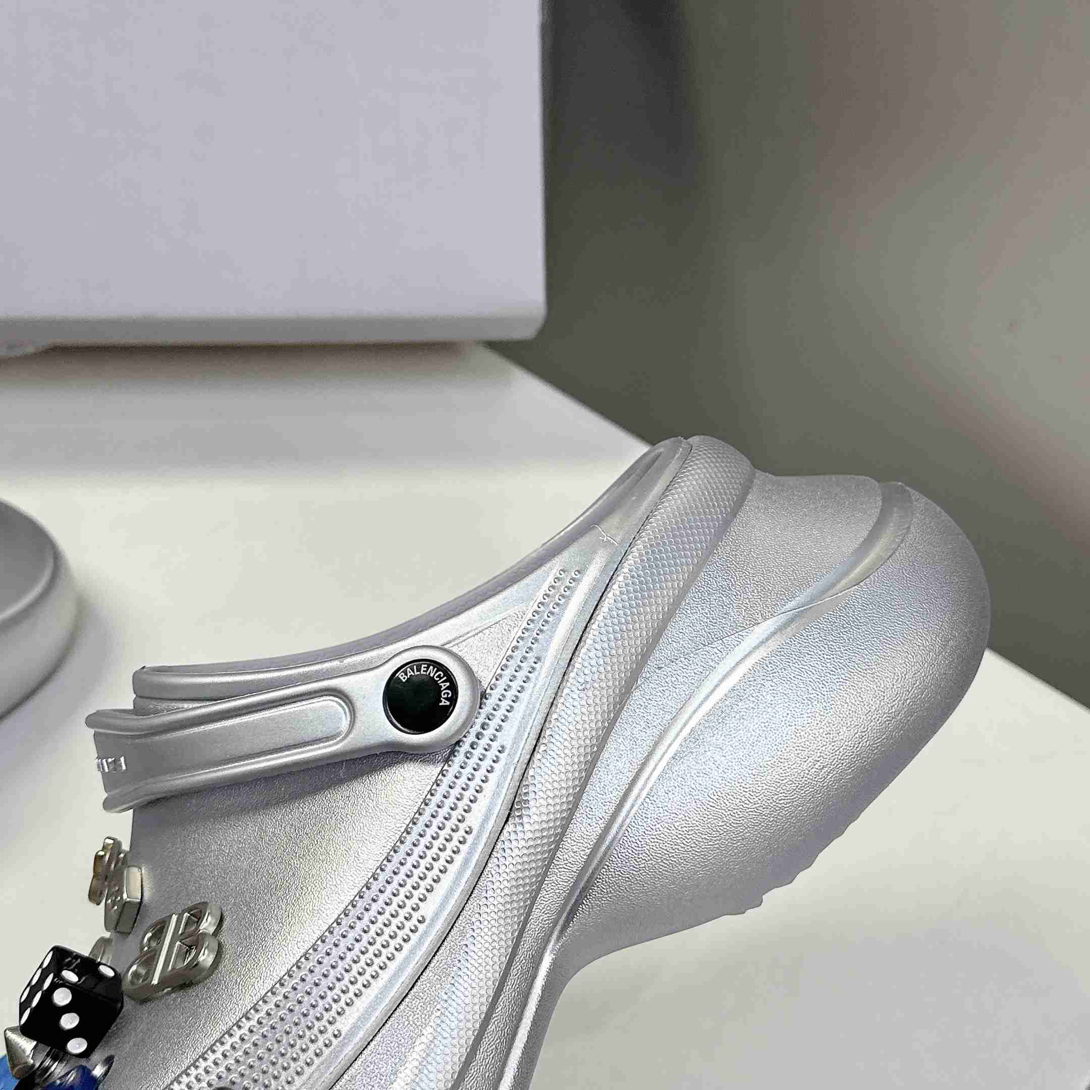Balenciaga Crocs™ Mule In Silver - EUR FASHION