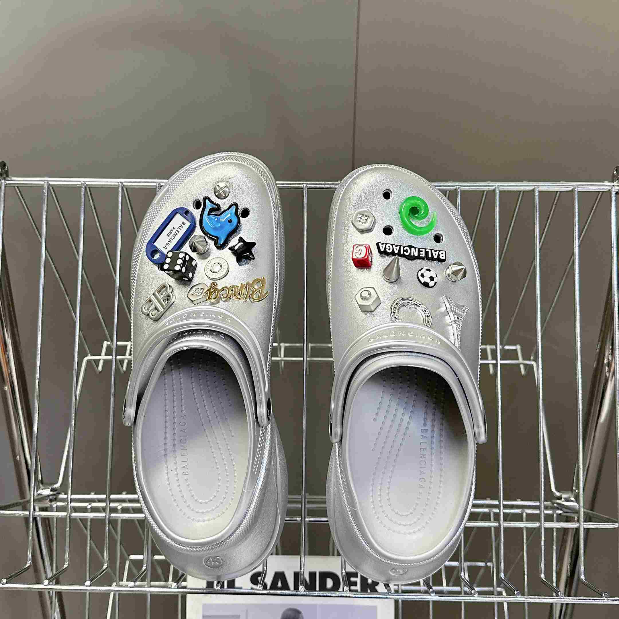 Balenciaga Crocs™ Mule In Silver - EUR FASHION
