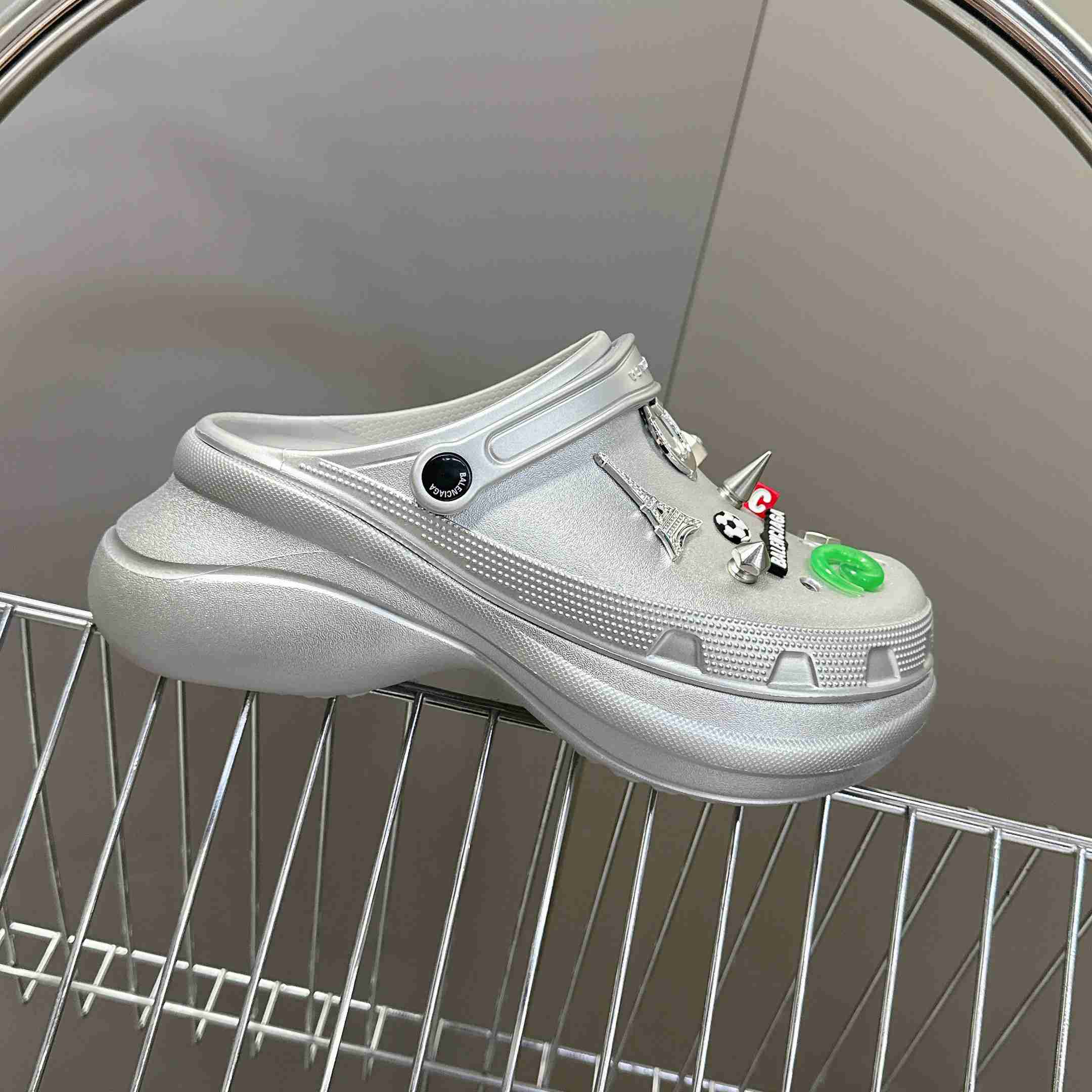 Balenciaga Crocs™ Mule In Silver - EUR FASHION