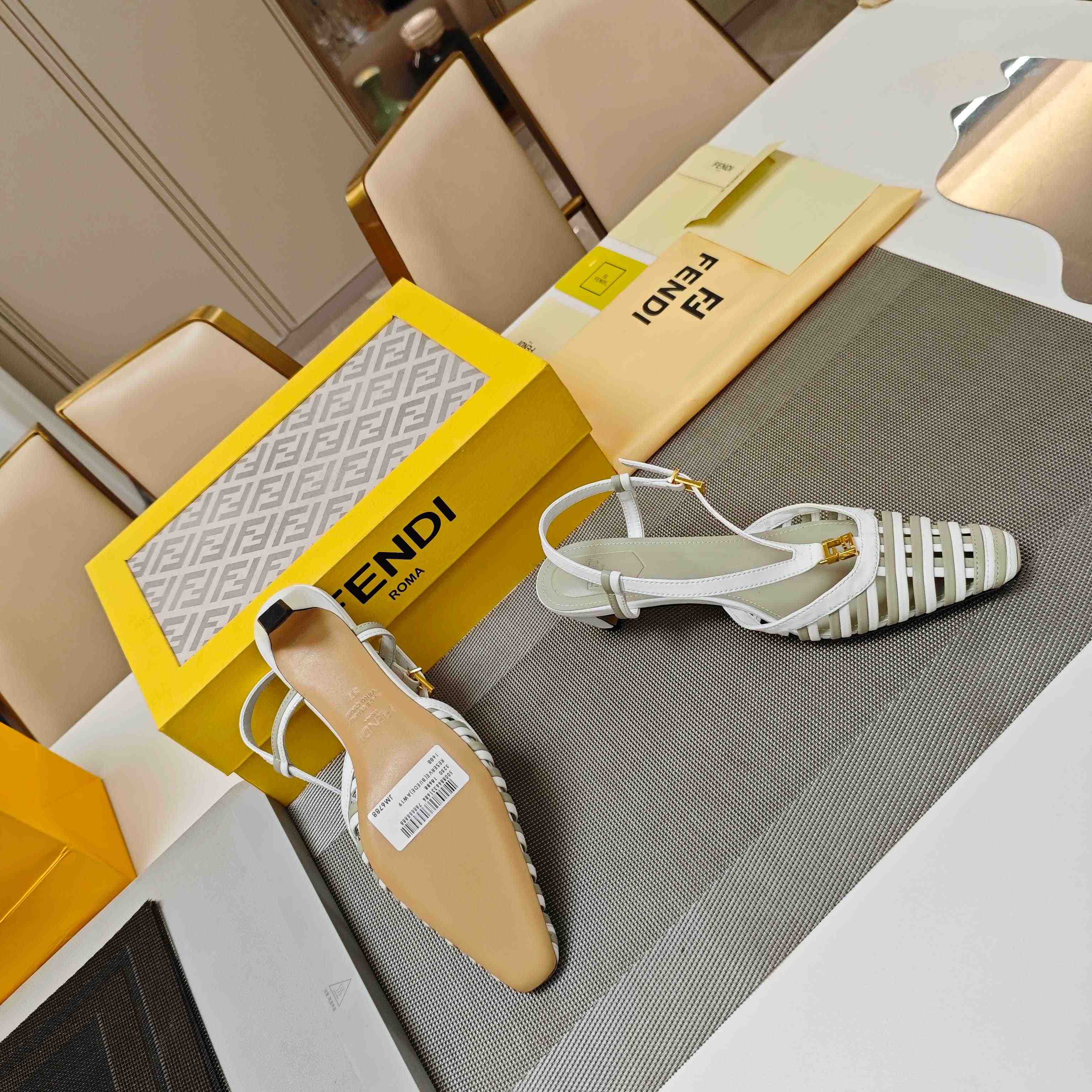 Fendi FFold Leather Low-heeled Slingbacks - EUR FASHION