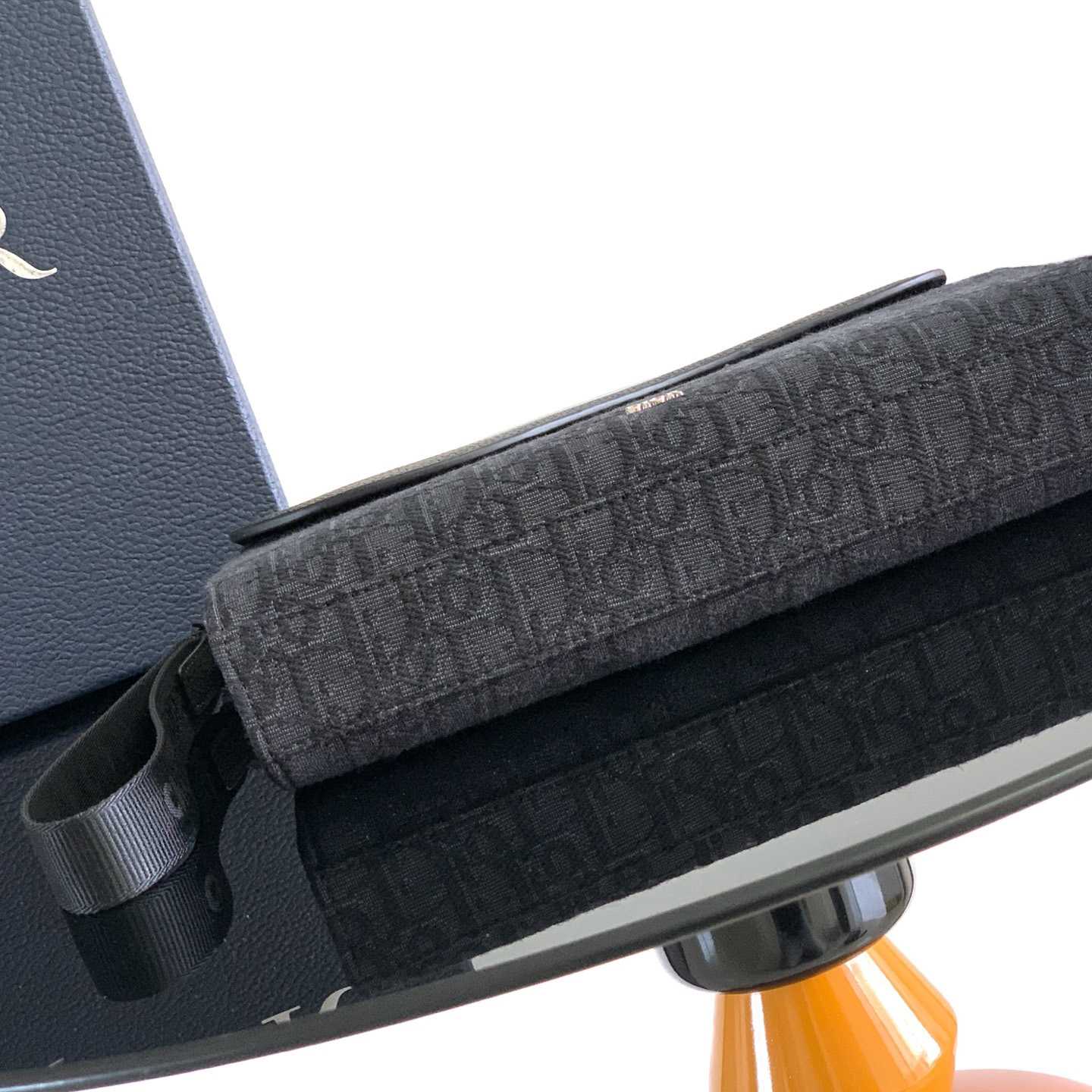 Dior Saddle A5 Triangle Pouch  - EUR FASHION