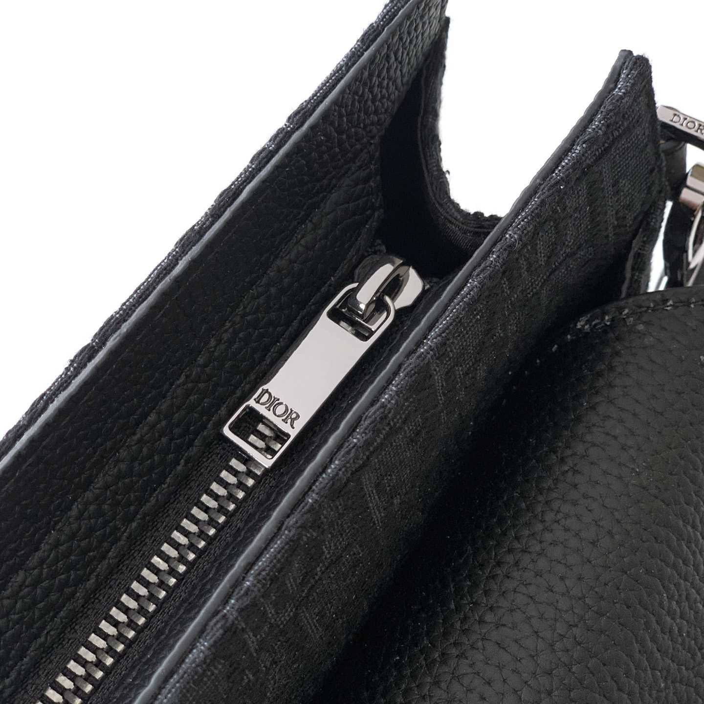 Dior Saddle A5 Triangle Pouch  - EUR FASHION