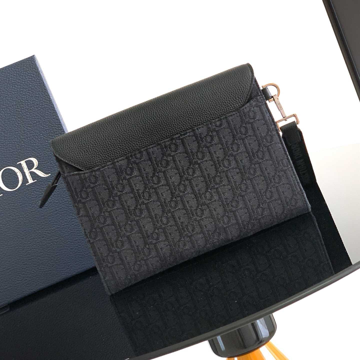Dior Saddle A5 Triangle Pouch  - EUR FASHION