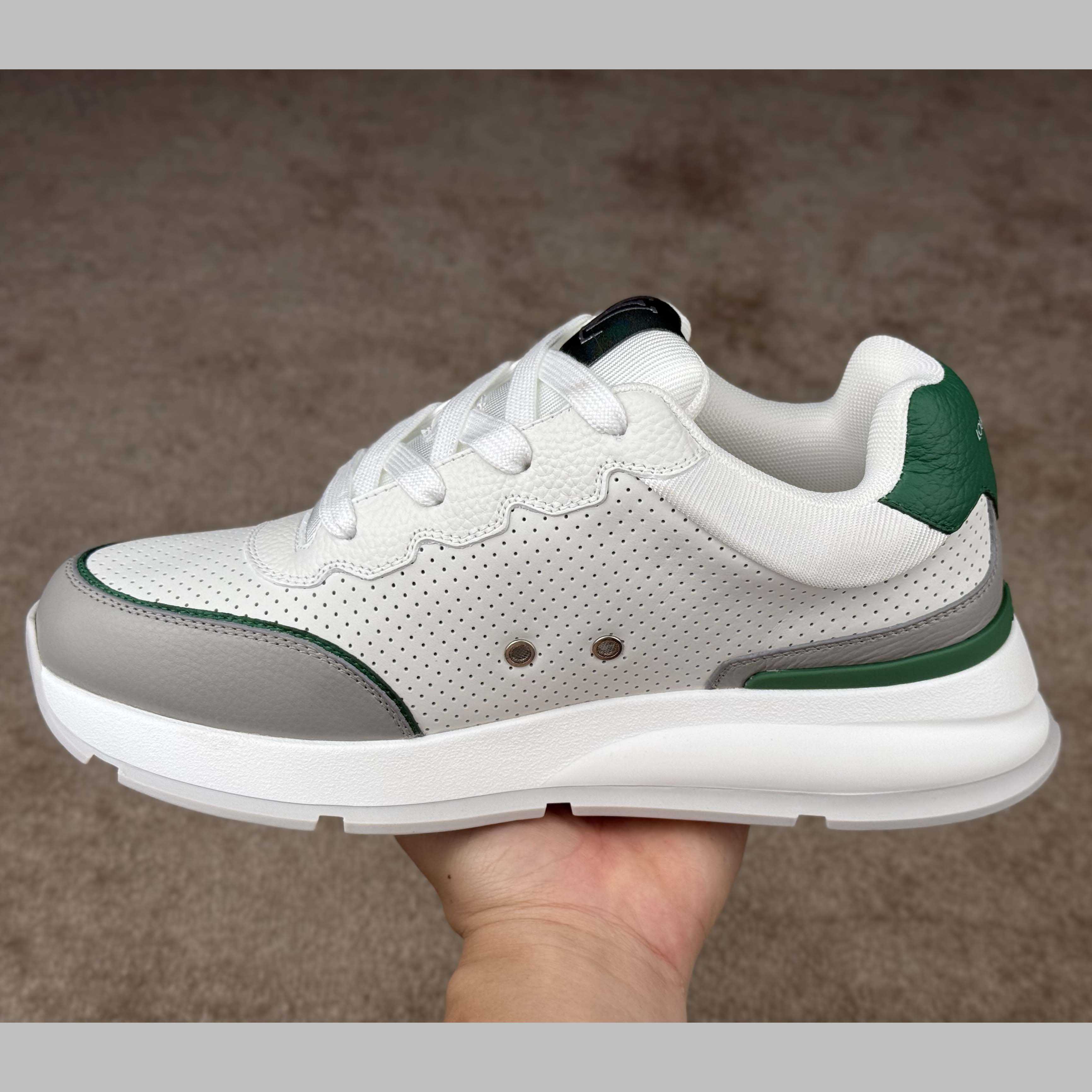 Louis Vuitton LV Classic Sneaker   1AHSUG - EUR FASHION