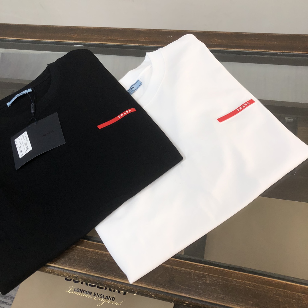 Prada Cotton  T-shirt  - EUR FASHION
