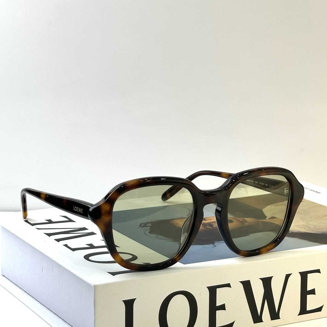 Loewe Alpha Slim sunglasses  LW40163I - EUR FASHION