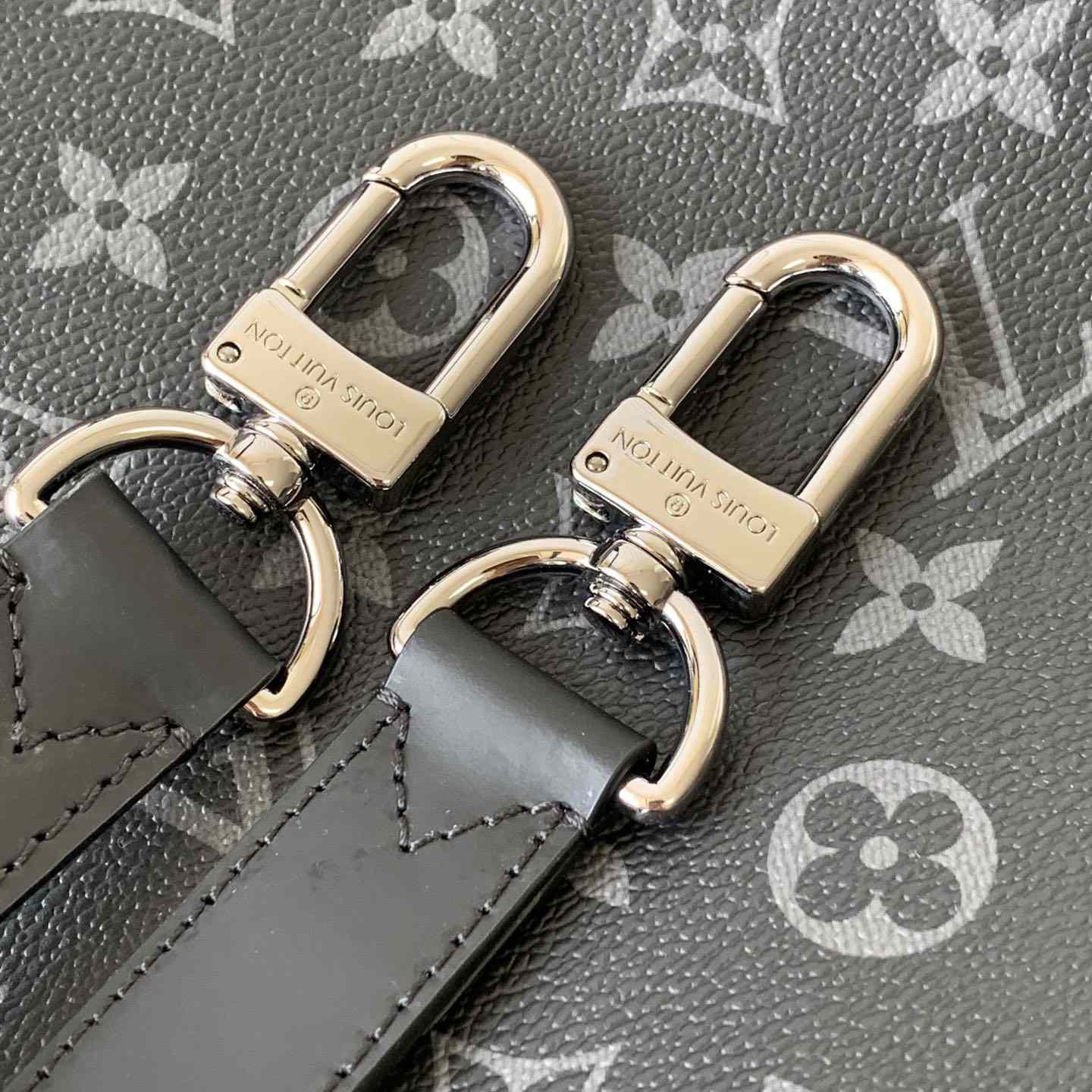 Louis Vuitton Monogram Eclipse Briefcase  39x28x11cm  M40566 - EUR FASHION
