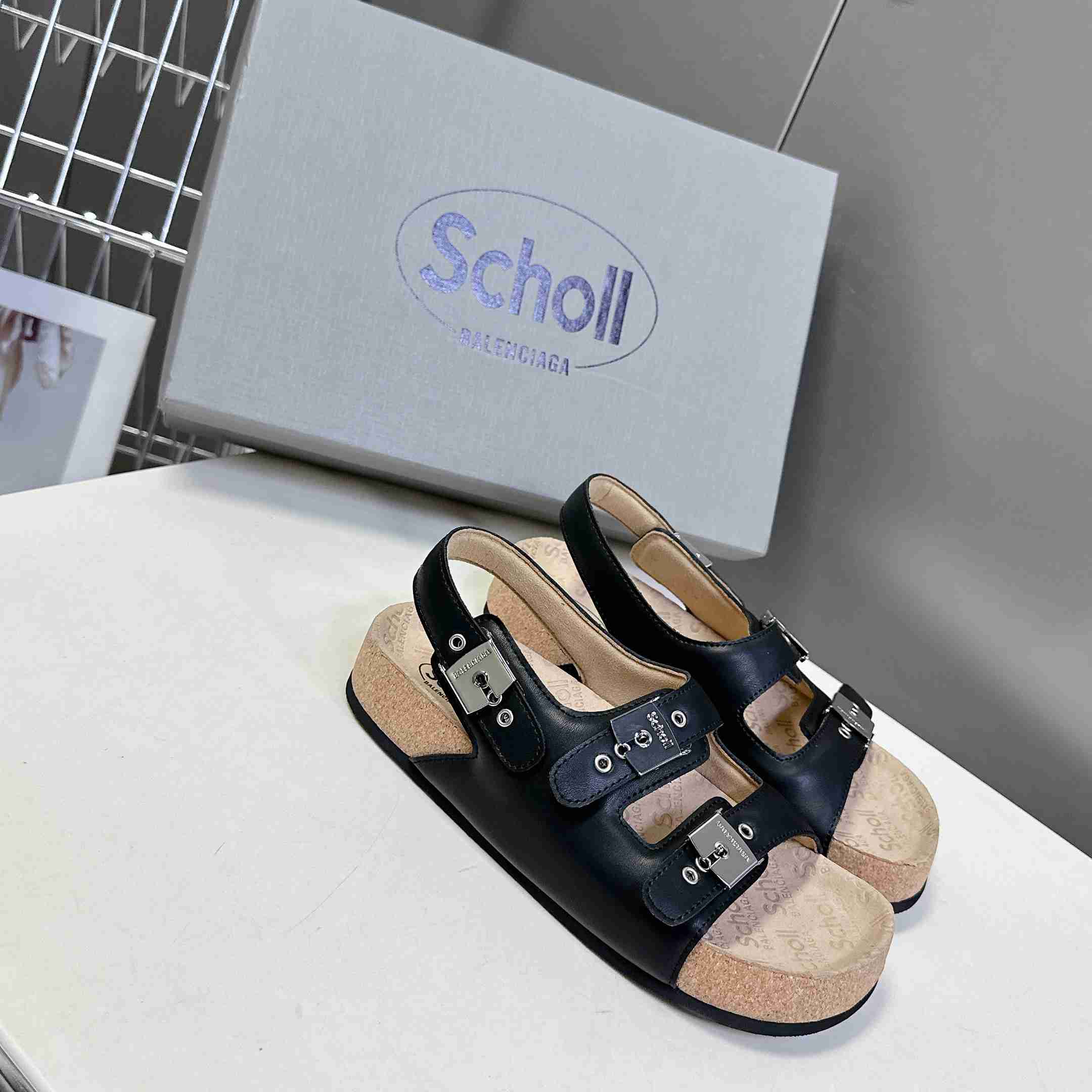 Balenciaga Scholl Flat Sandal In Black - EUR FASHION