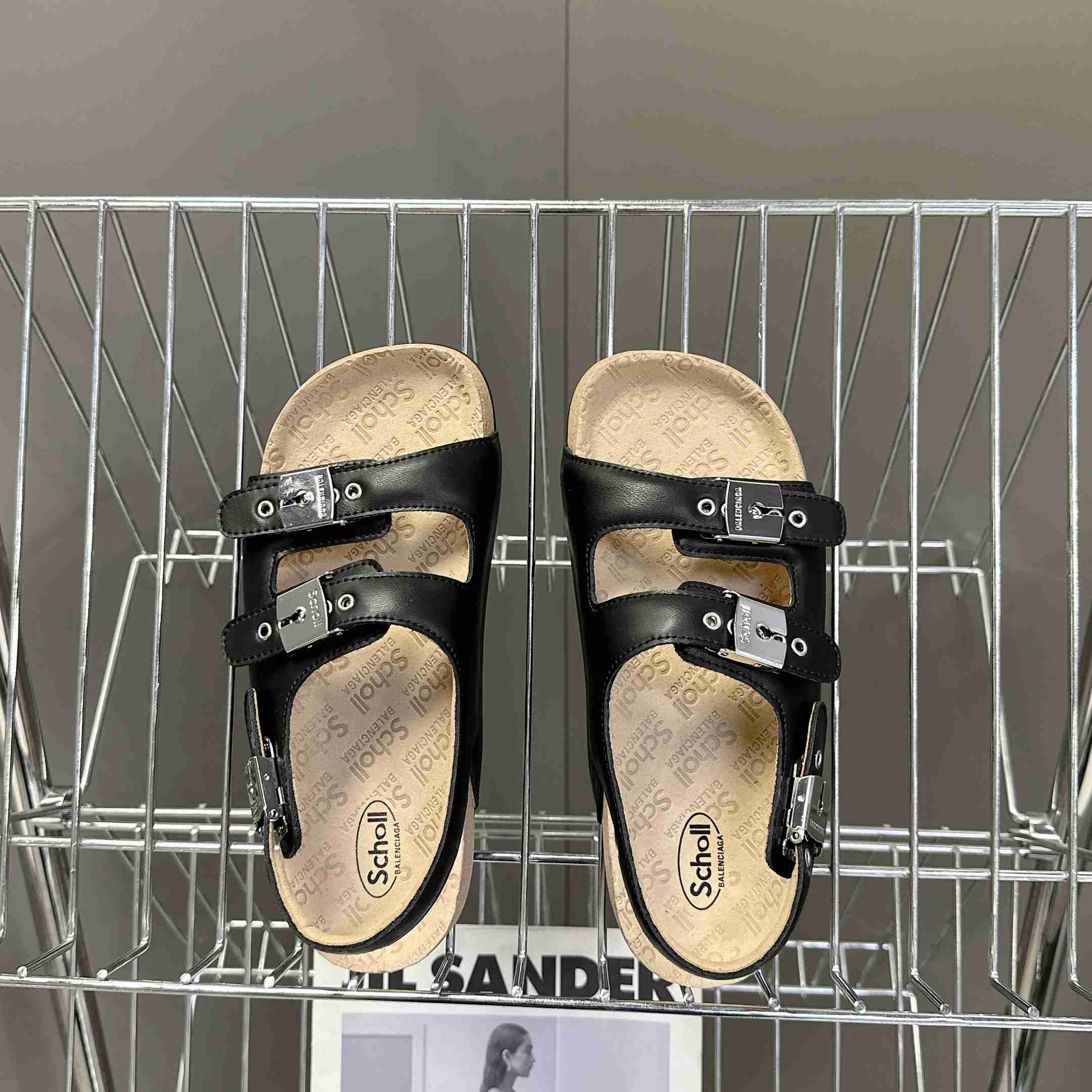 Balenciaga Scholl Flat Sandal In Black - EUR FASHION
