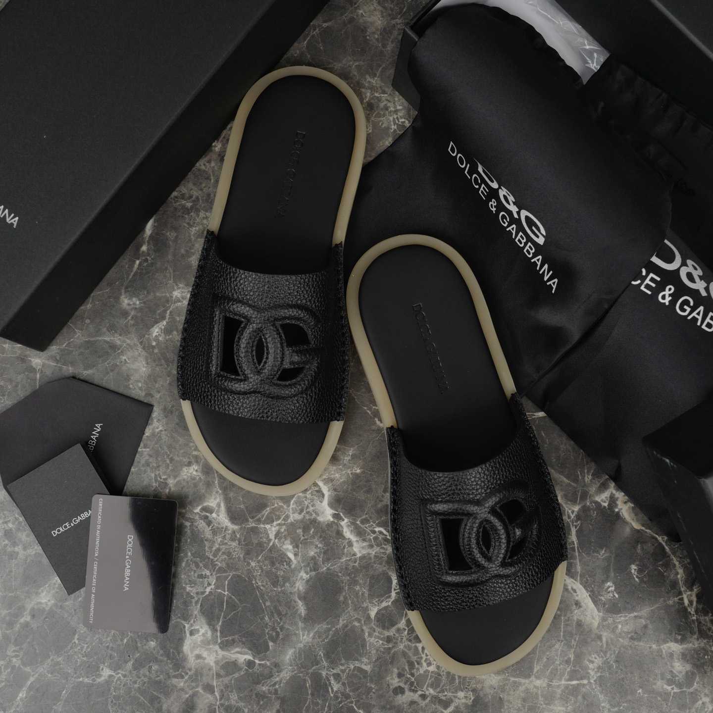 Dolce & Gabbana Black Leather Sliders - EUR FASHION