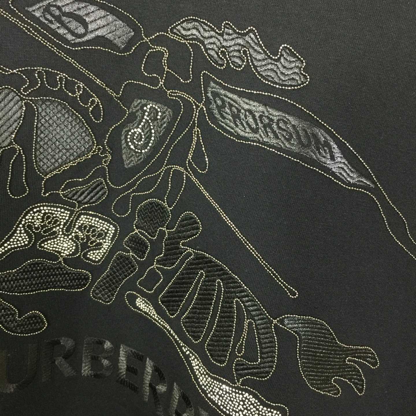 Burberry EKD Logo Top - EUR FASHION