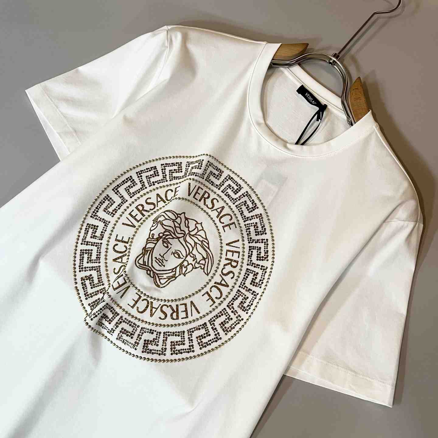 Versace Medusa T-shirt - EUR FASHION